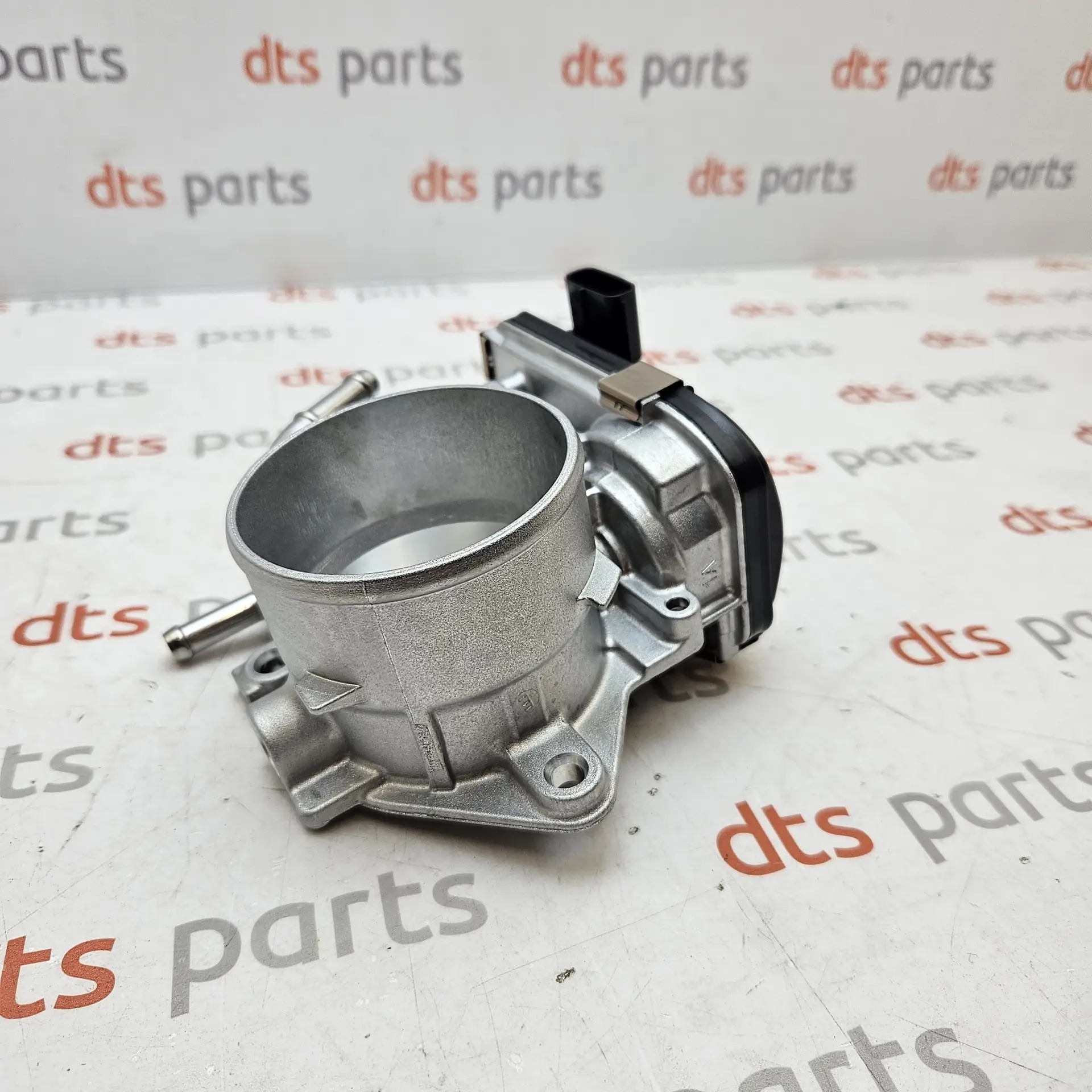 OEM Toyota/Lexus 2203024010 – Electronic fuel injection throttle body assembly