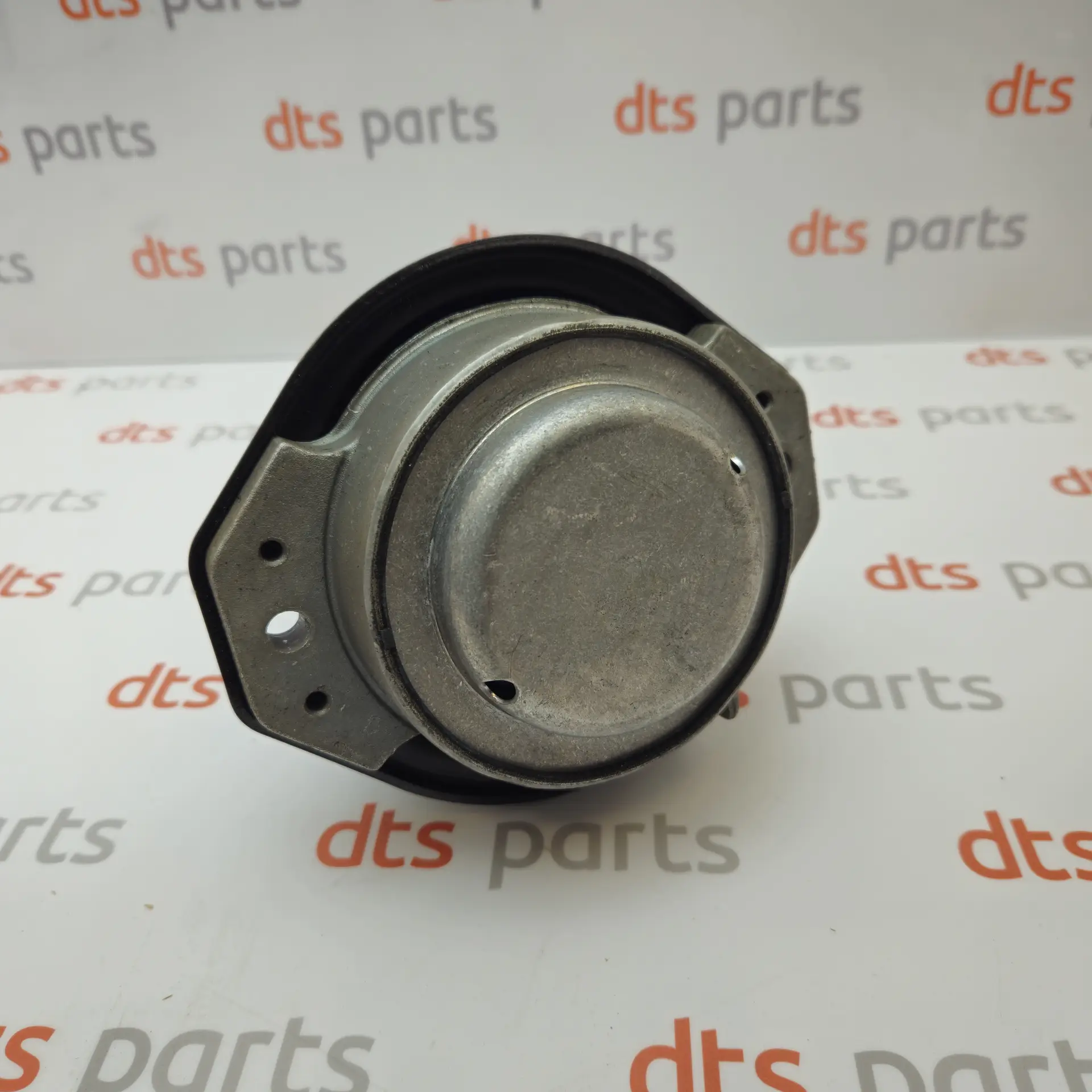 OEM BMW 22116770795 – Left engine mount
