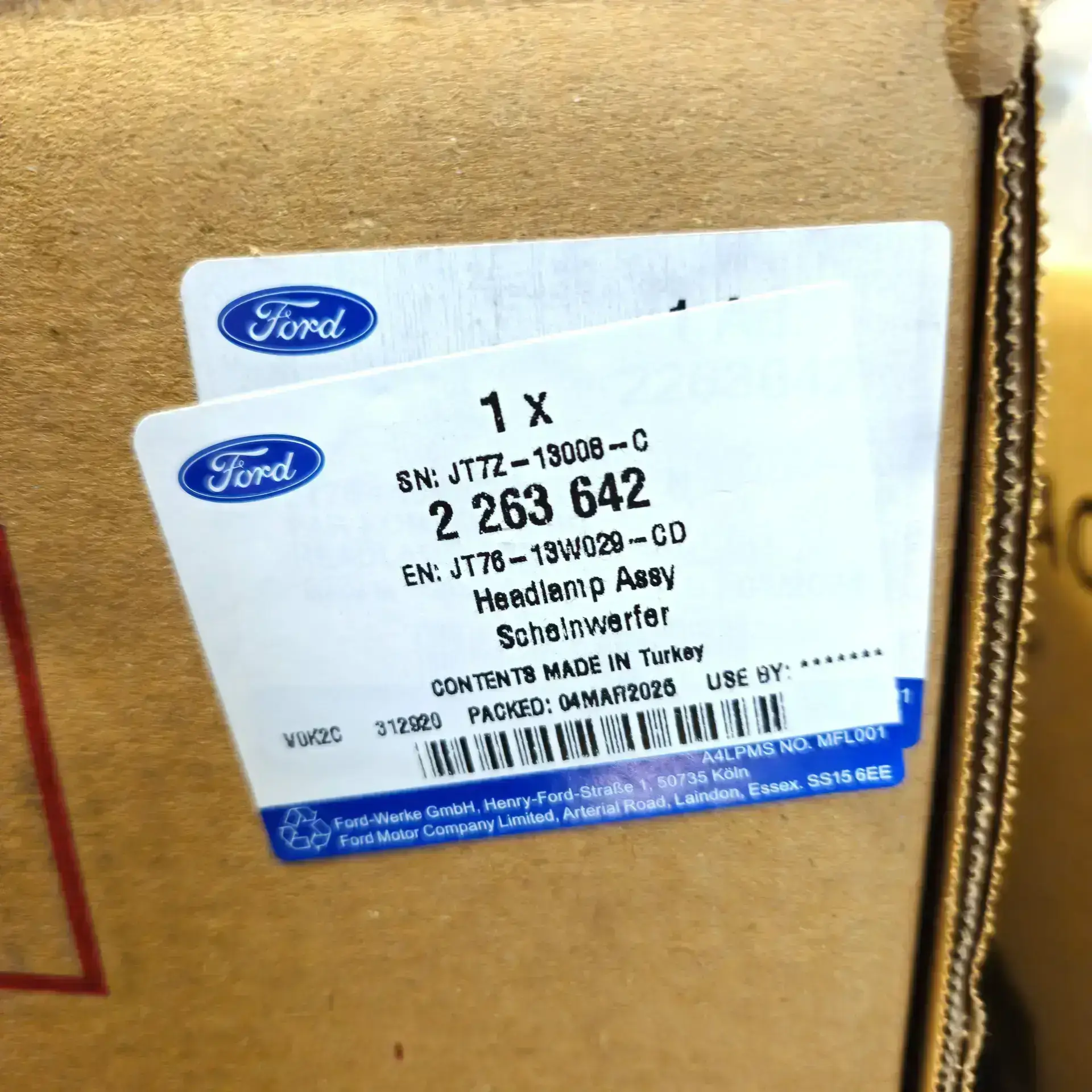 OEM Ford 2263642 – Right headlight