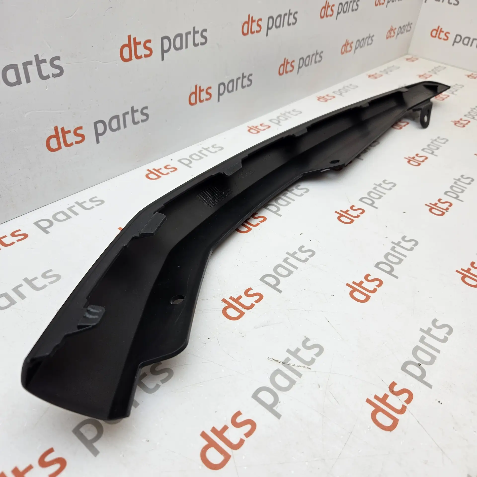 OEM Ford 2290467 – Front Bumper Spoiler / Lower Bumper Trim