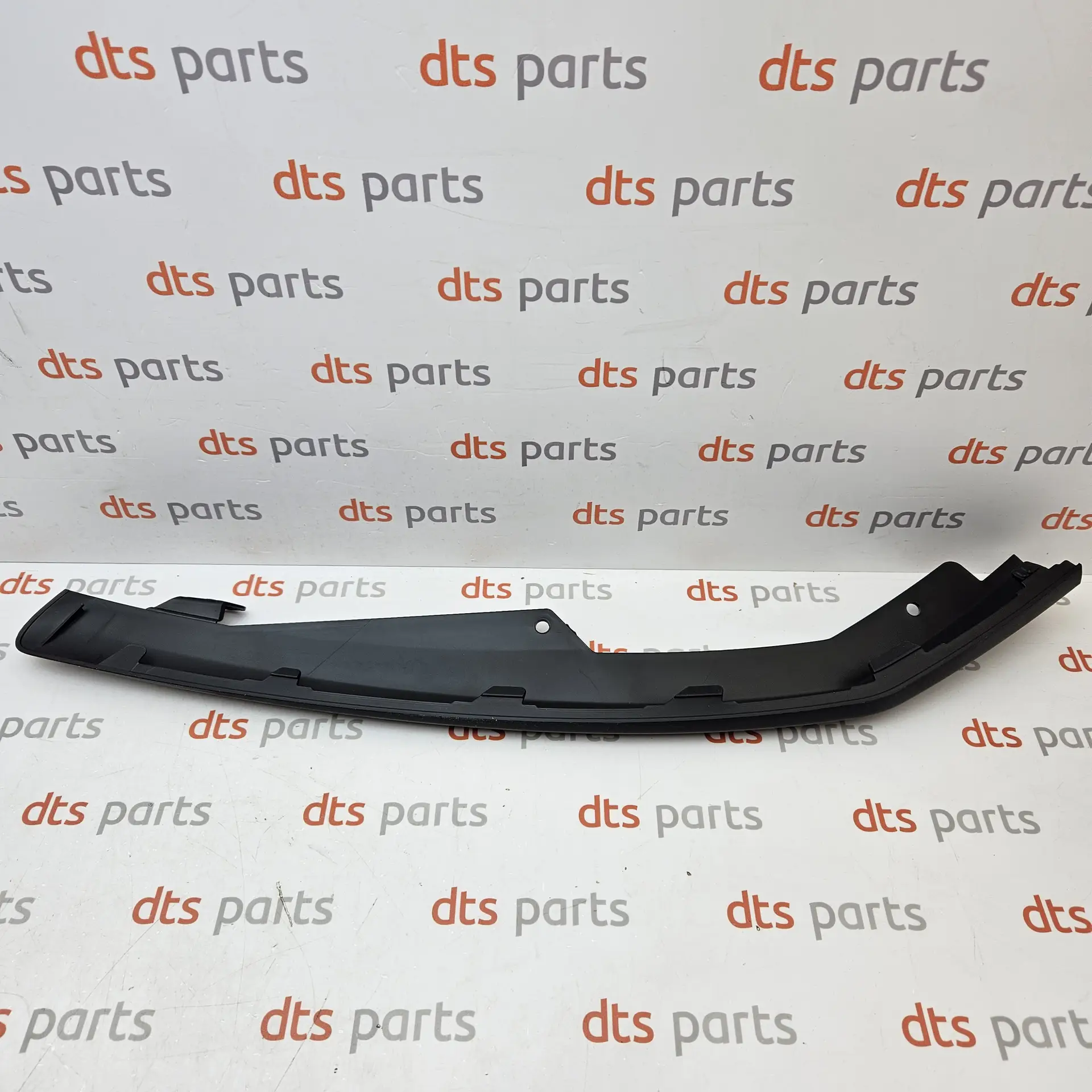 OEM Ford 2290467 – Front Bumper Spoiler / Lower Bumper Trim