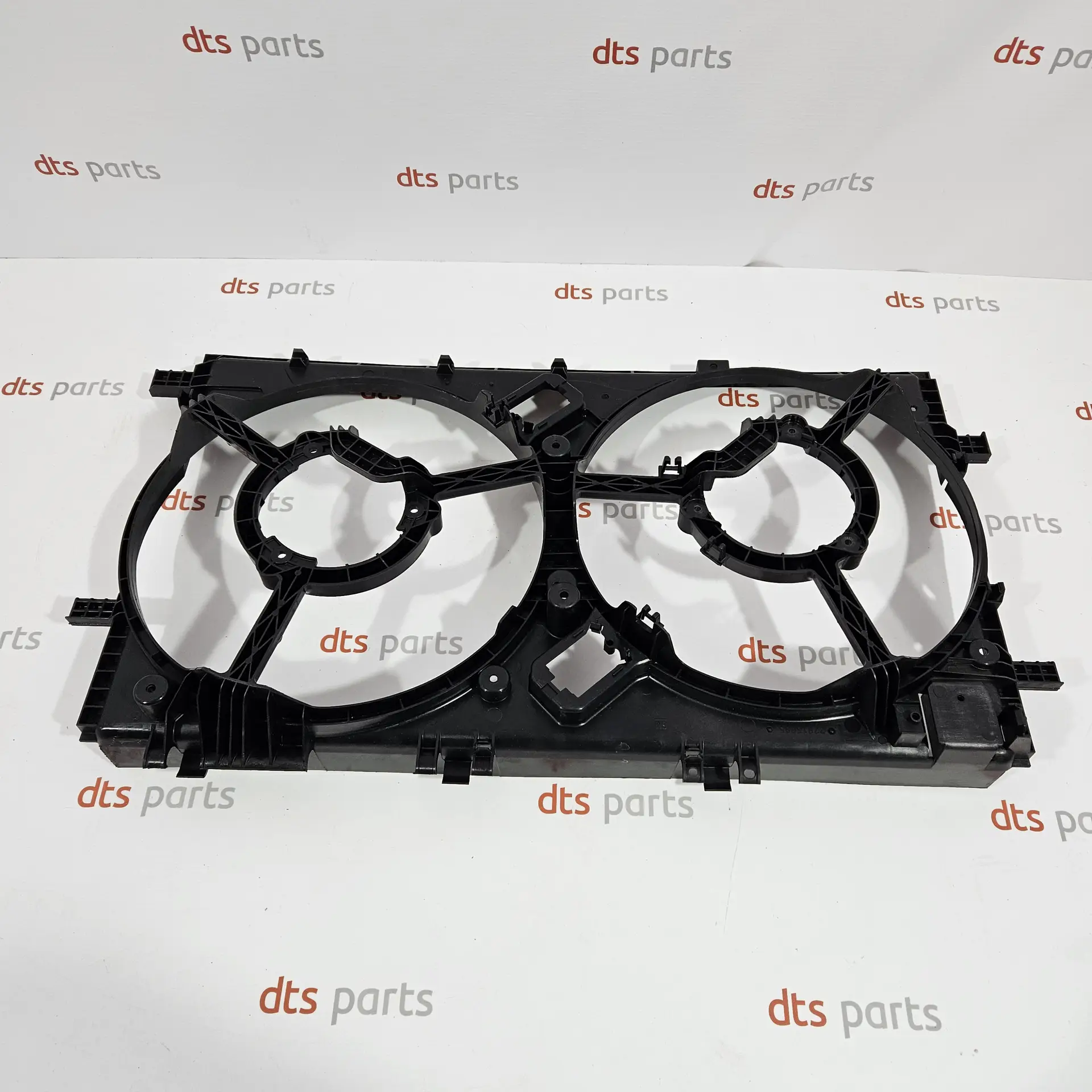 OEM Opel 22915695 – Radiator cooling fan shroud