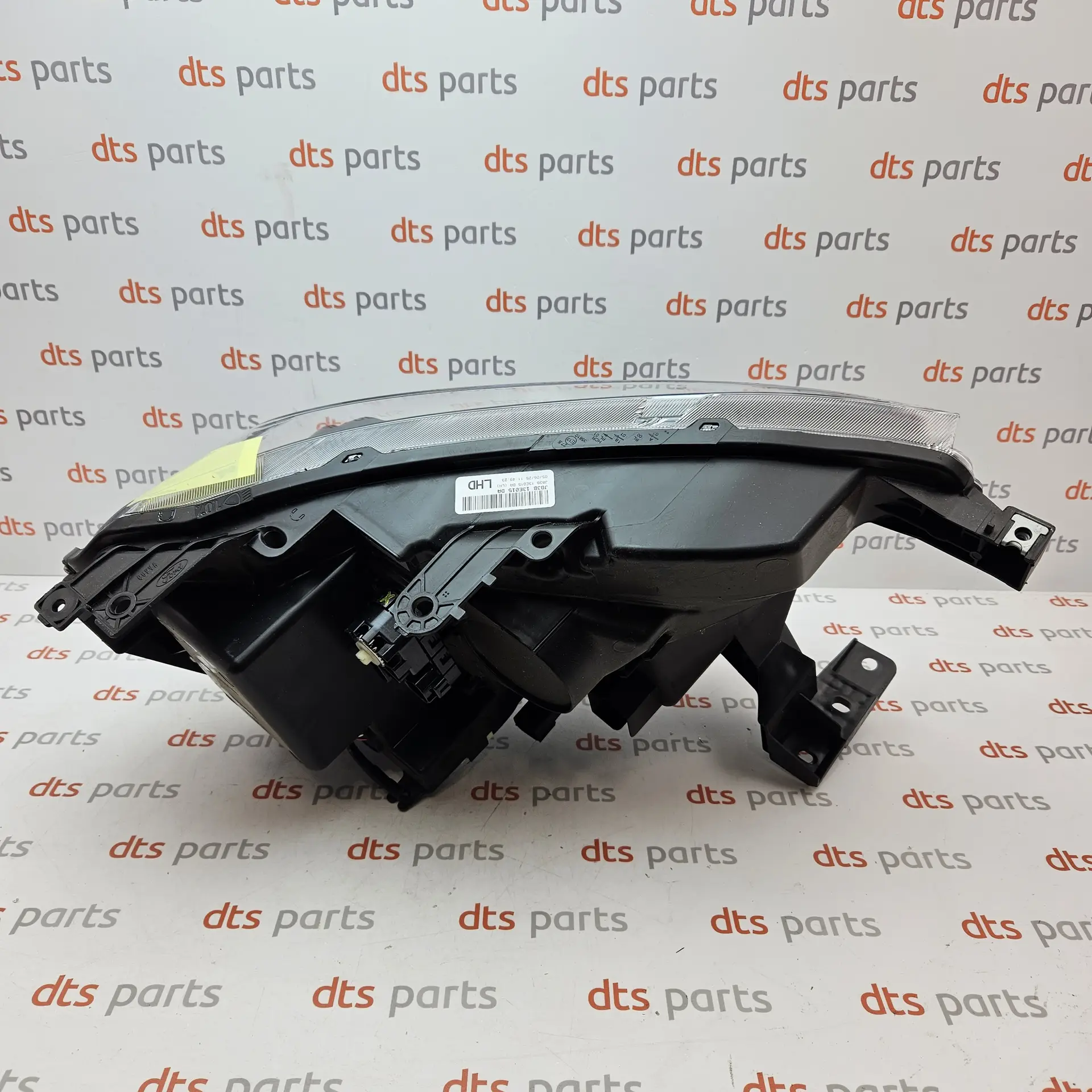 OEM Ford 2416140 – Front left headlight