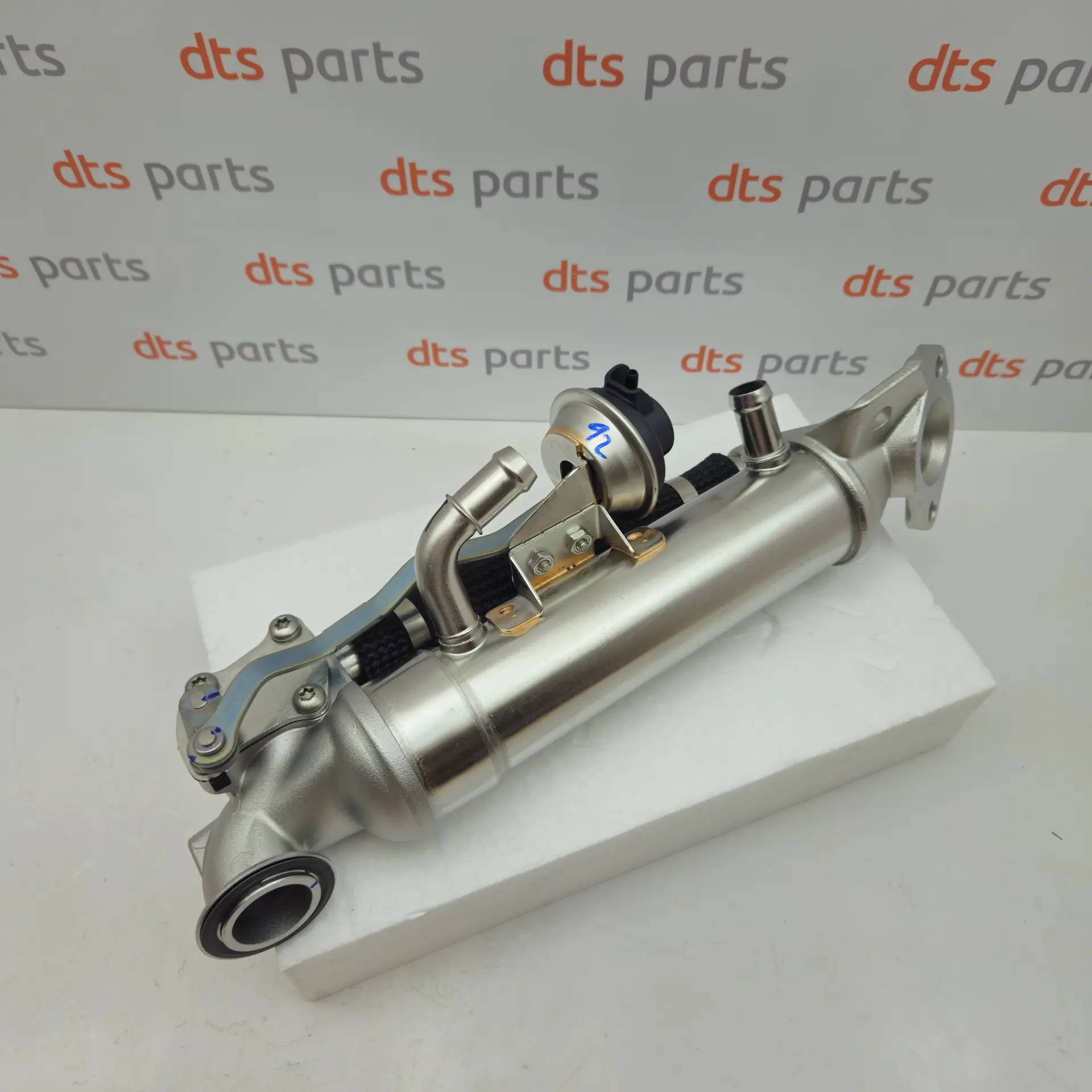 Ford FB3Q9U443AB