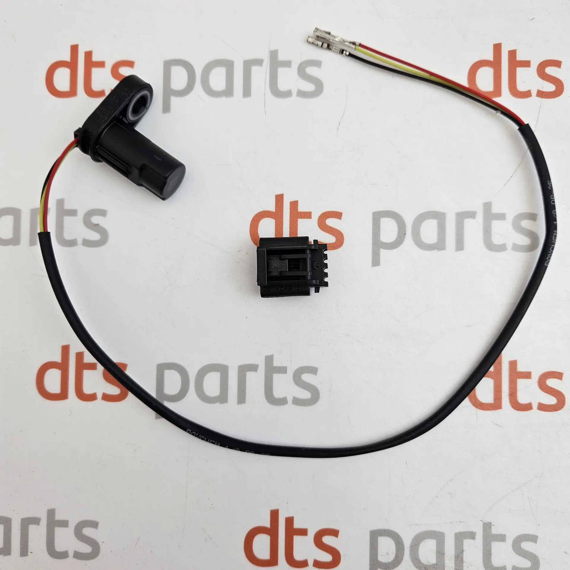 OEM Ford 2481778 – Automatic transmission input/output speed sensor assembly