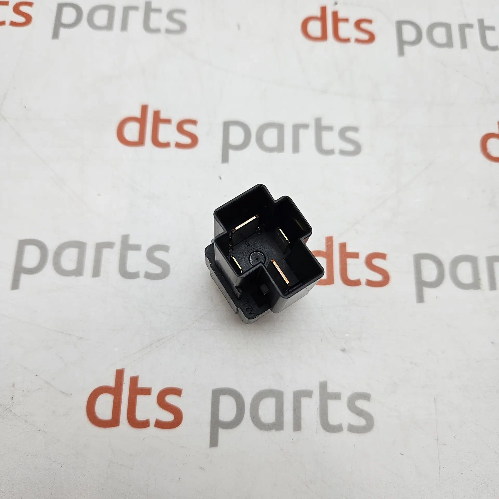 OEM Nissan 252309F915 – Relay