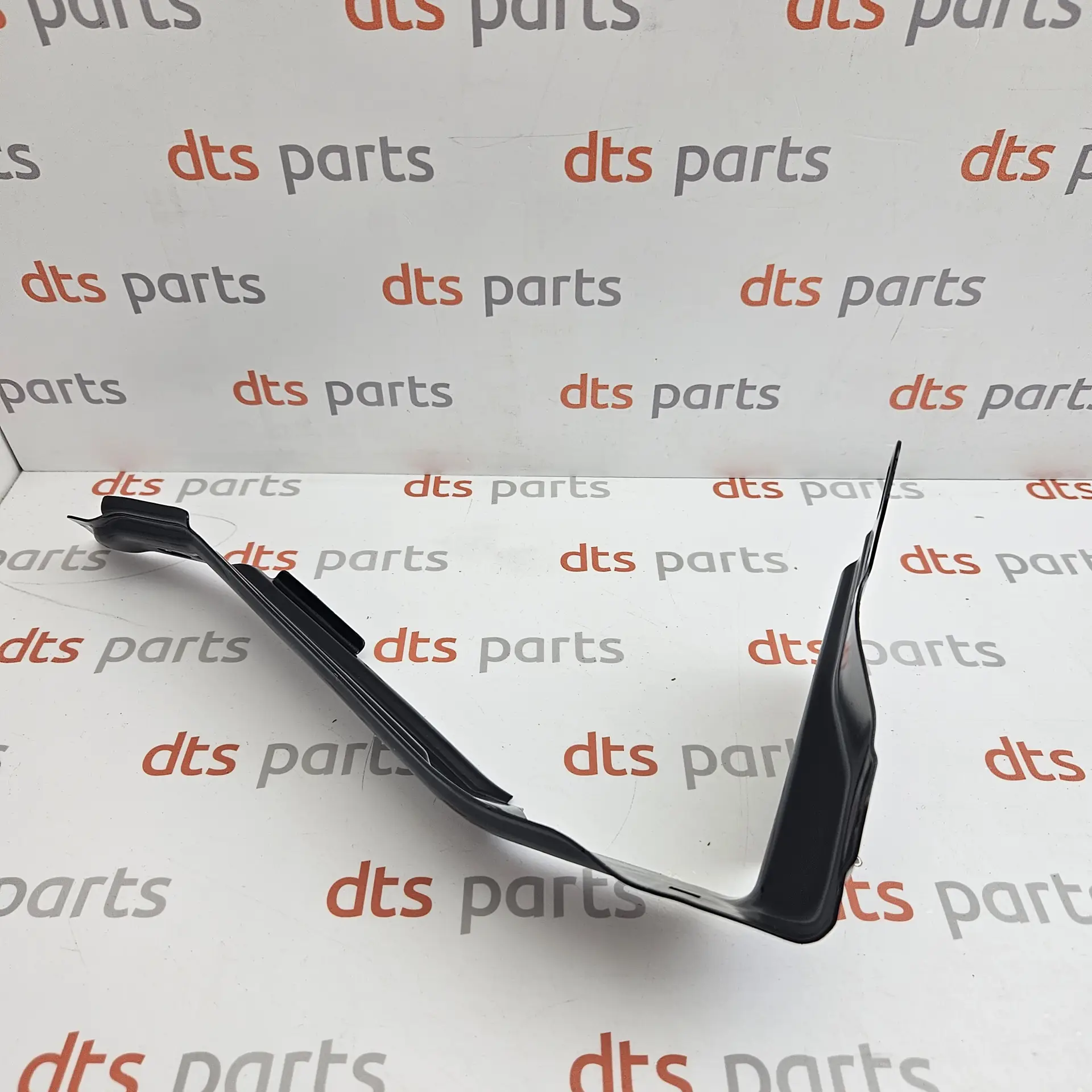 OEM Ford 2573636 – Front fender support bracket left-hand side