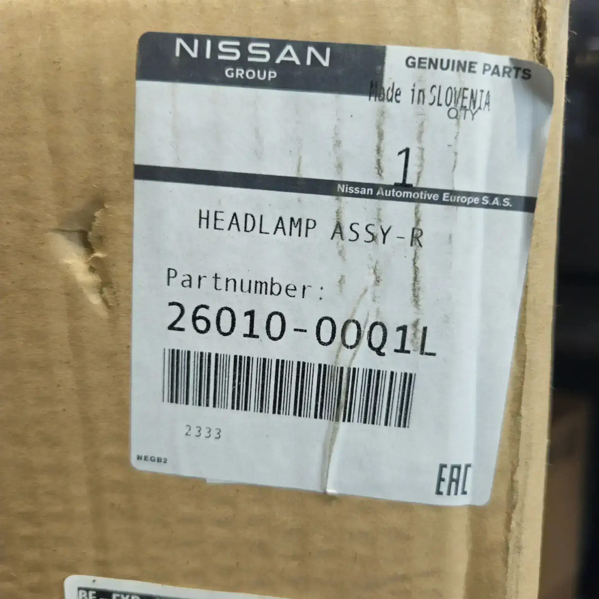 OEM Nissan/Infiniti 2601000Q1L – Right side headlight