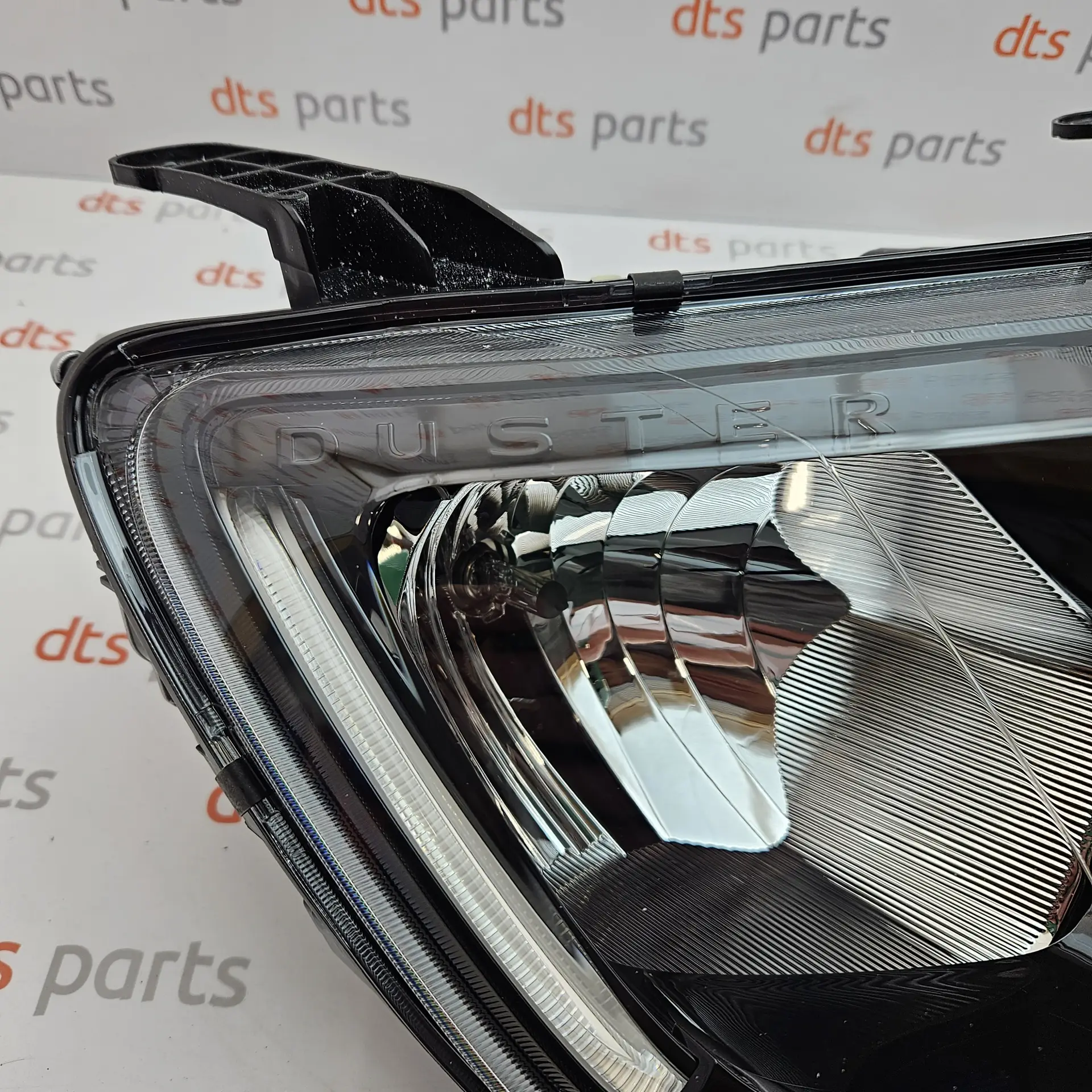 OEM Renault 260101133R – Front right headlight
