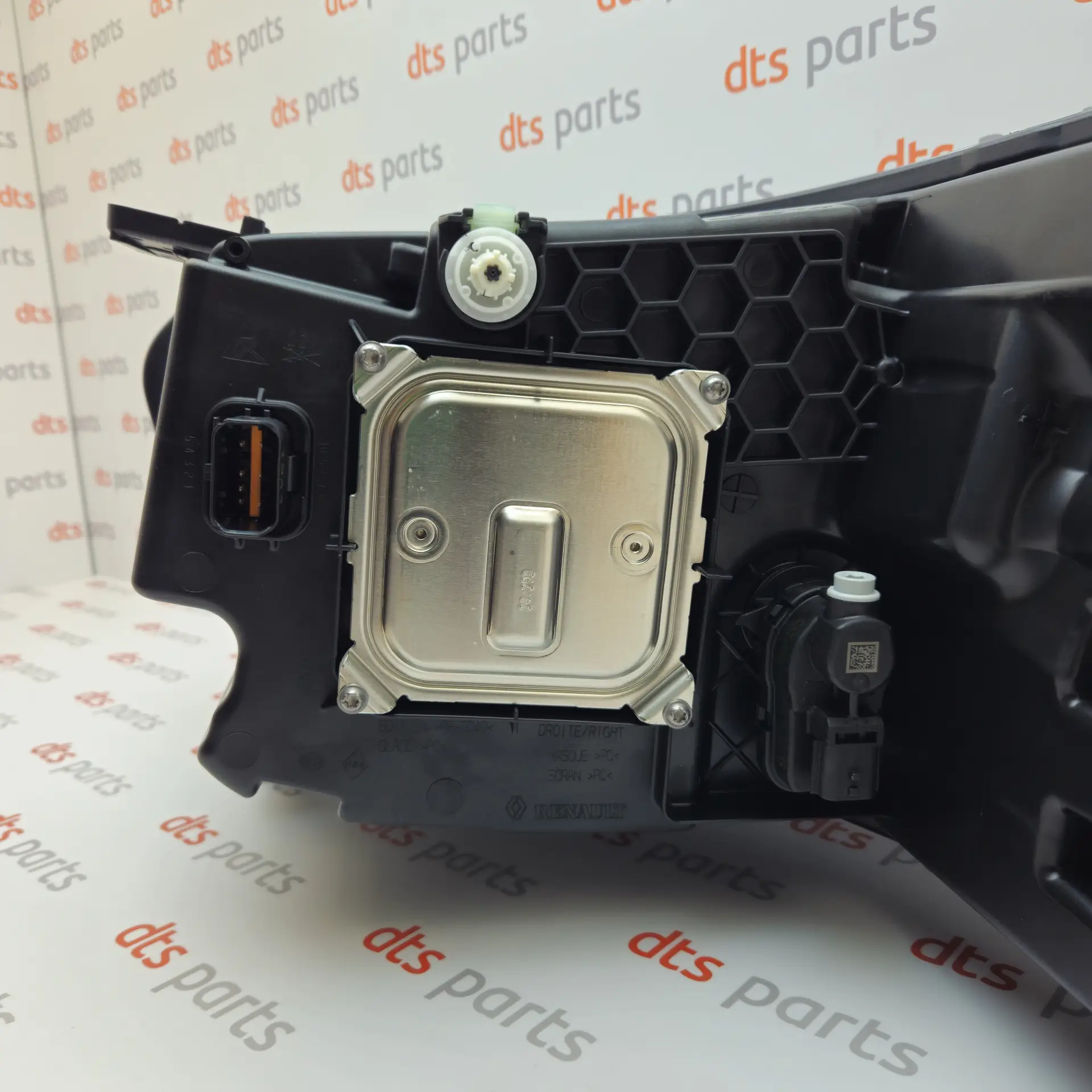 OEM Renault 260102899R – Front right headlight