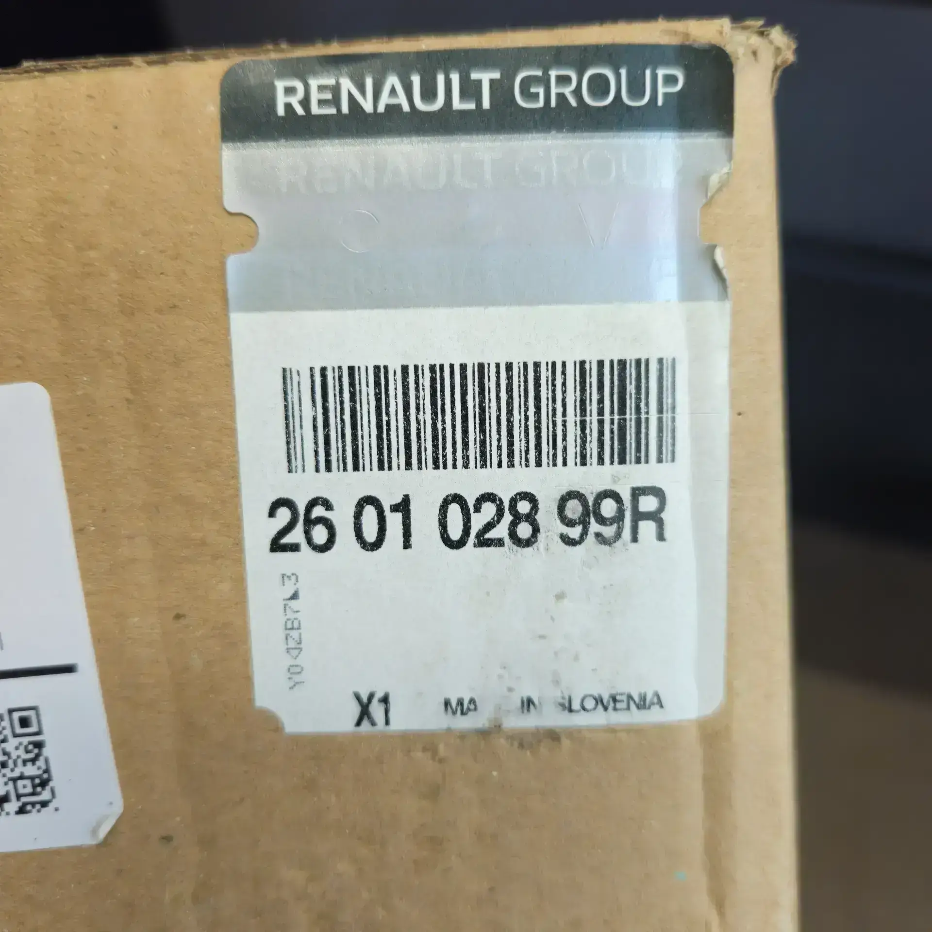 OEM Renault 260102899R – Front right headlight