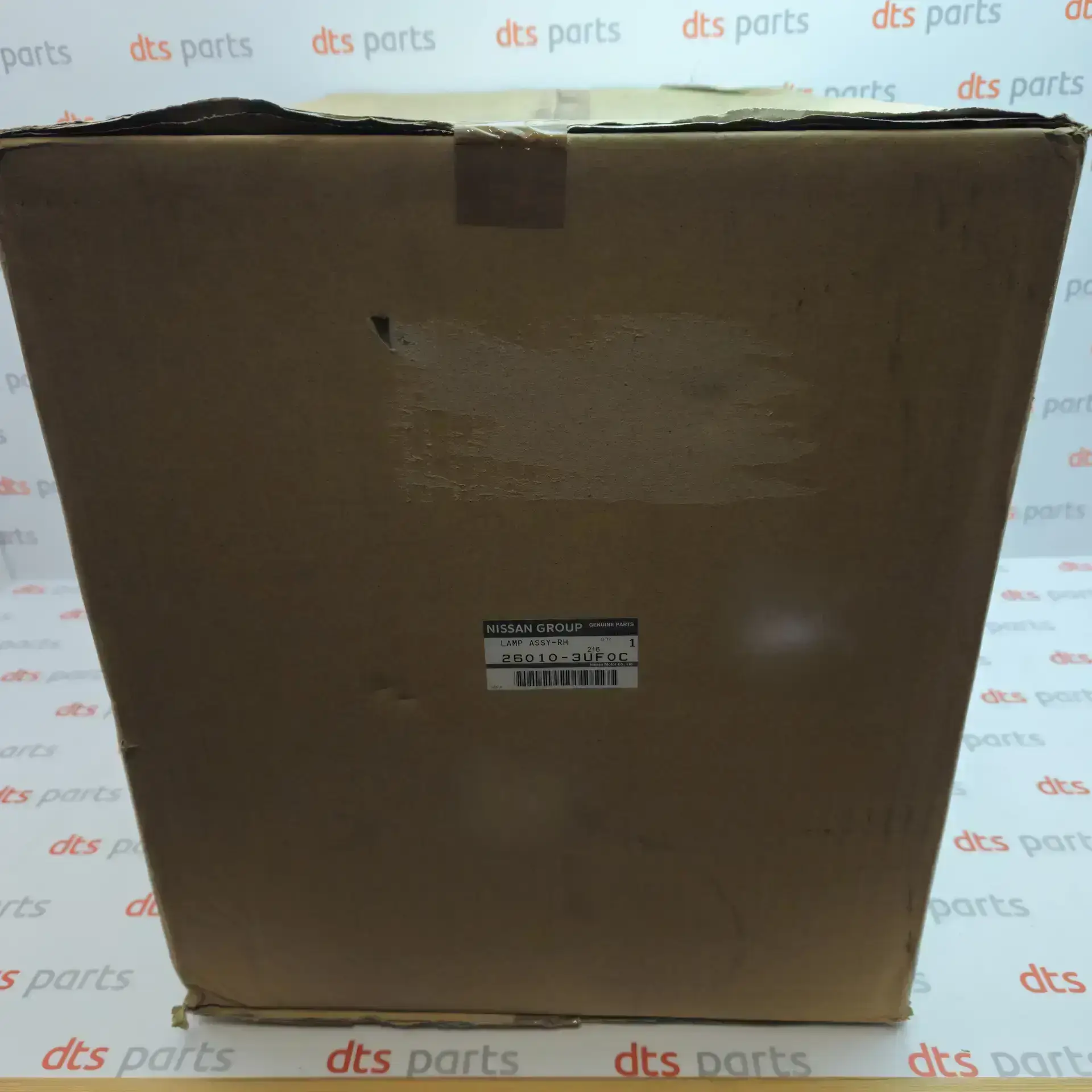 OEM Nissan 260103UF0C – Front right headlight