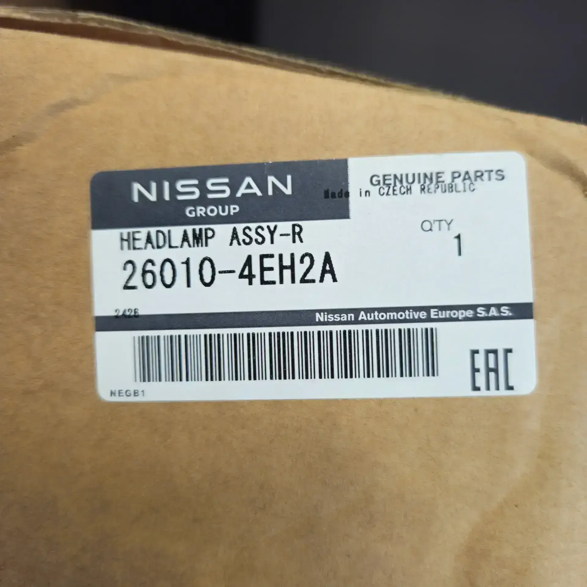 OEM Nissan/Infiniti 260104EH2A – Front right