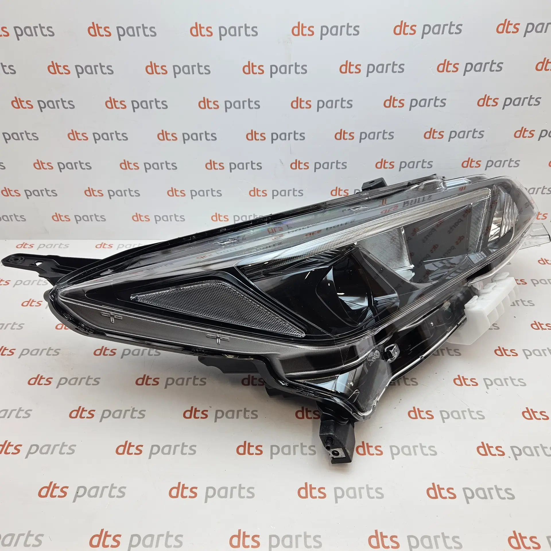 OEM Nissan 260105SH0A – Front right headlight