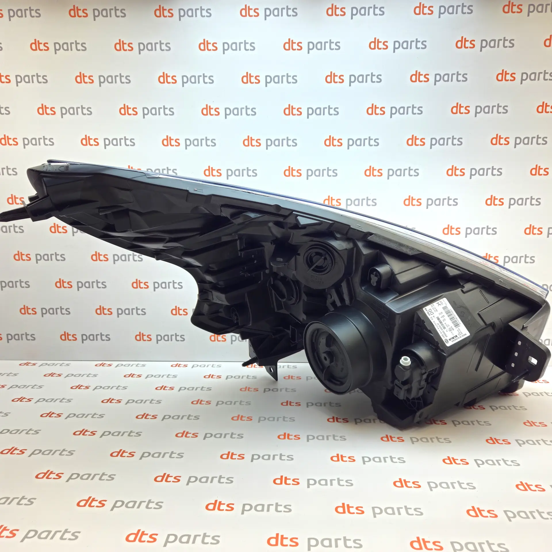 OEM Nissan/Infiniti 2606000Q1M – Front left headlight
