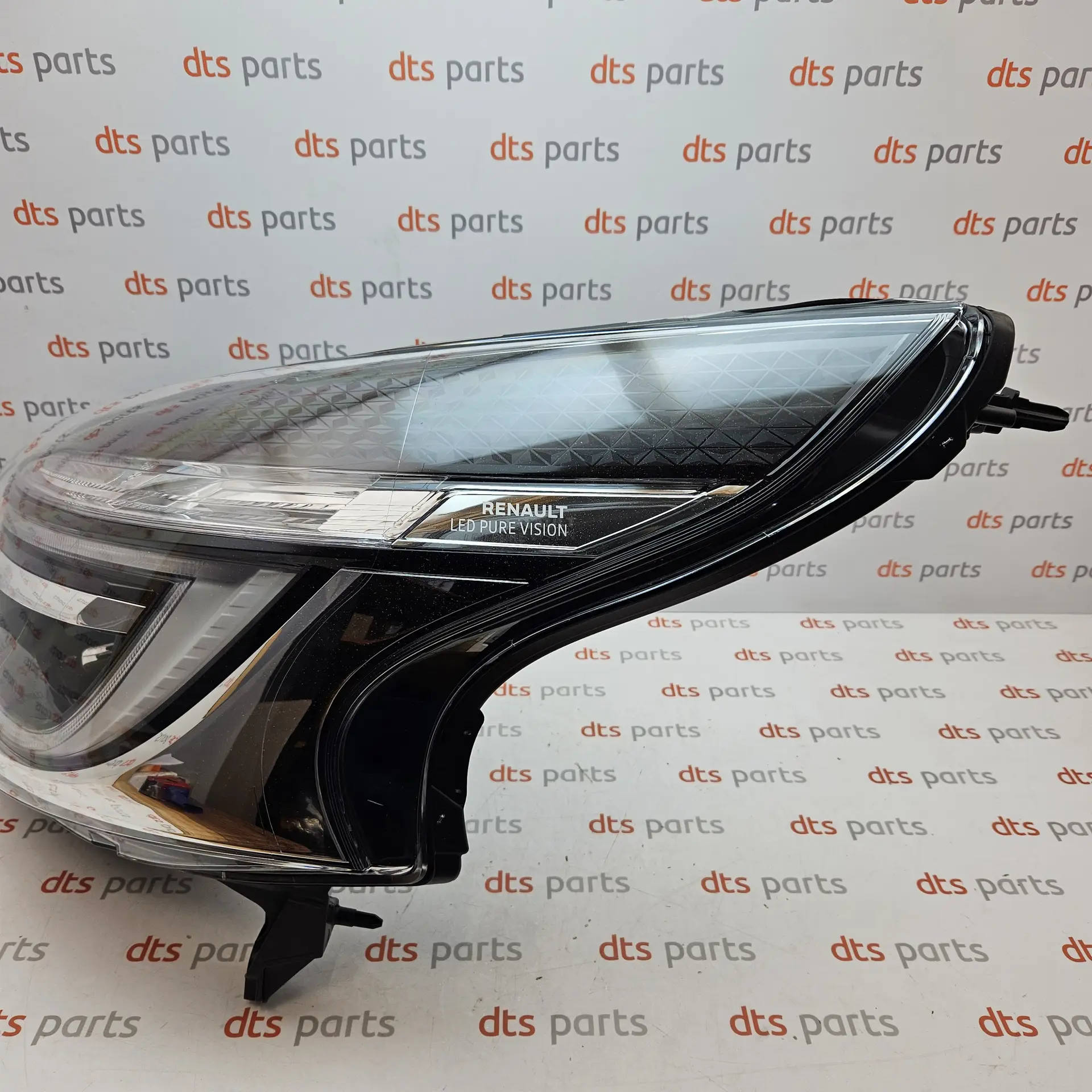 OEM Renault 260602422R – Front Left Main Headlight Assembly / LED Pure Vision