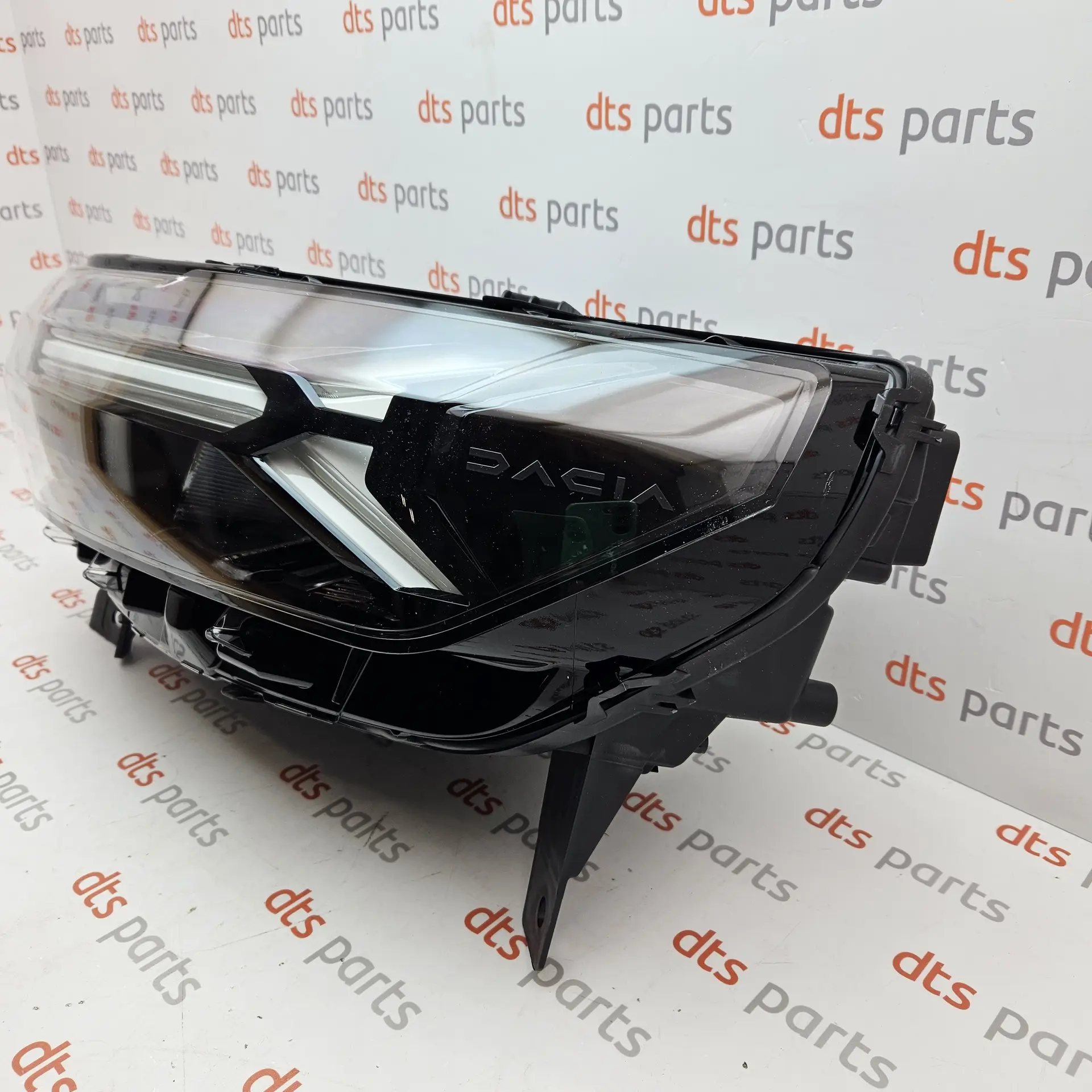 OEM Renault 260603515R – Front left headlight