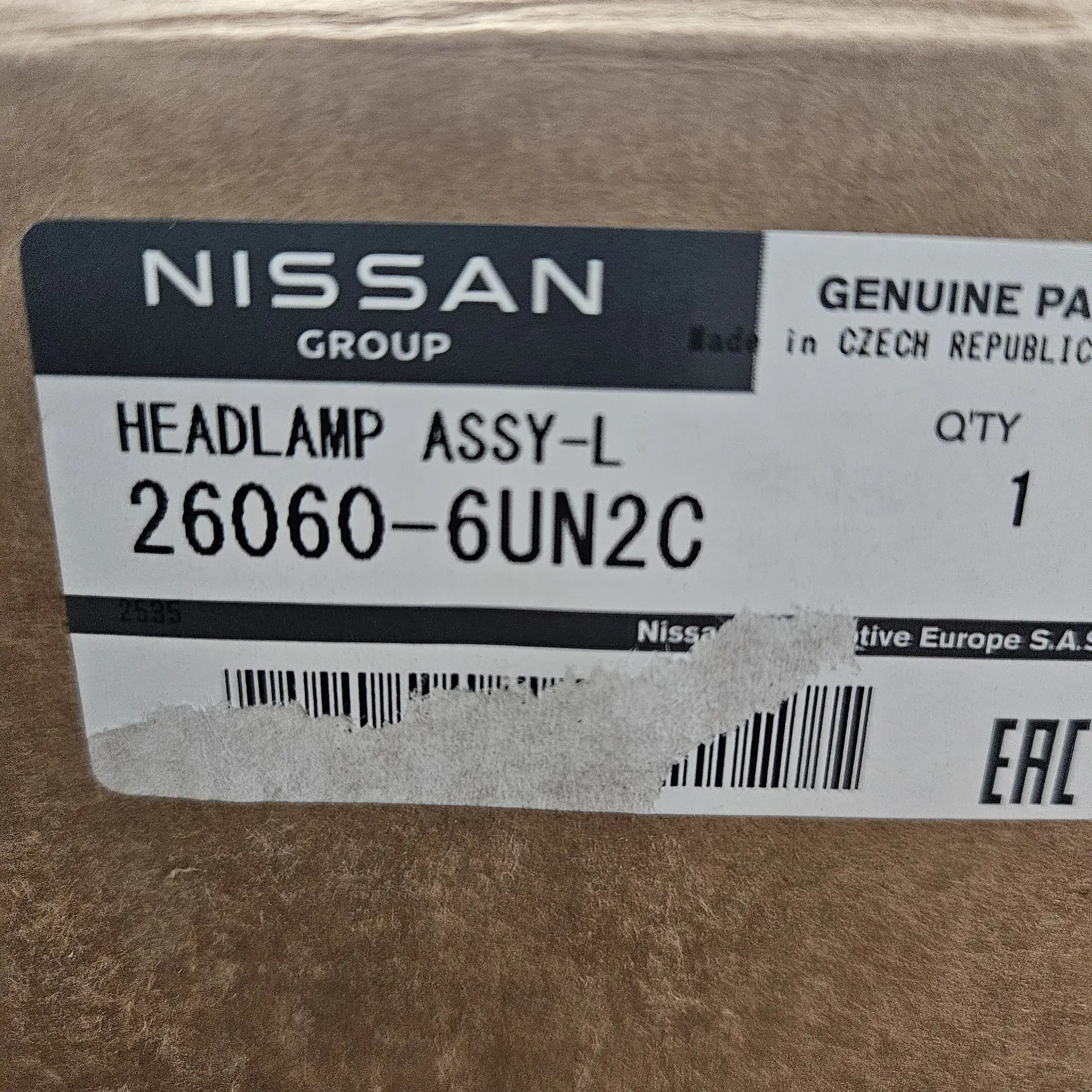 OEM Nissan 260606UN2C – Front left headlight