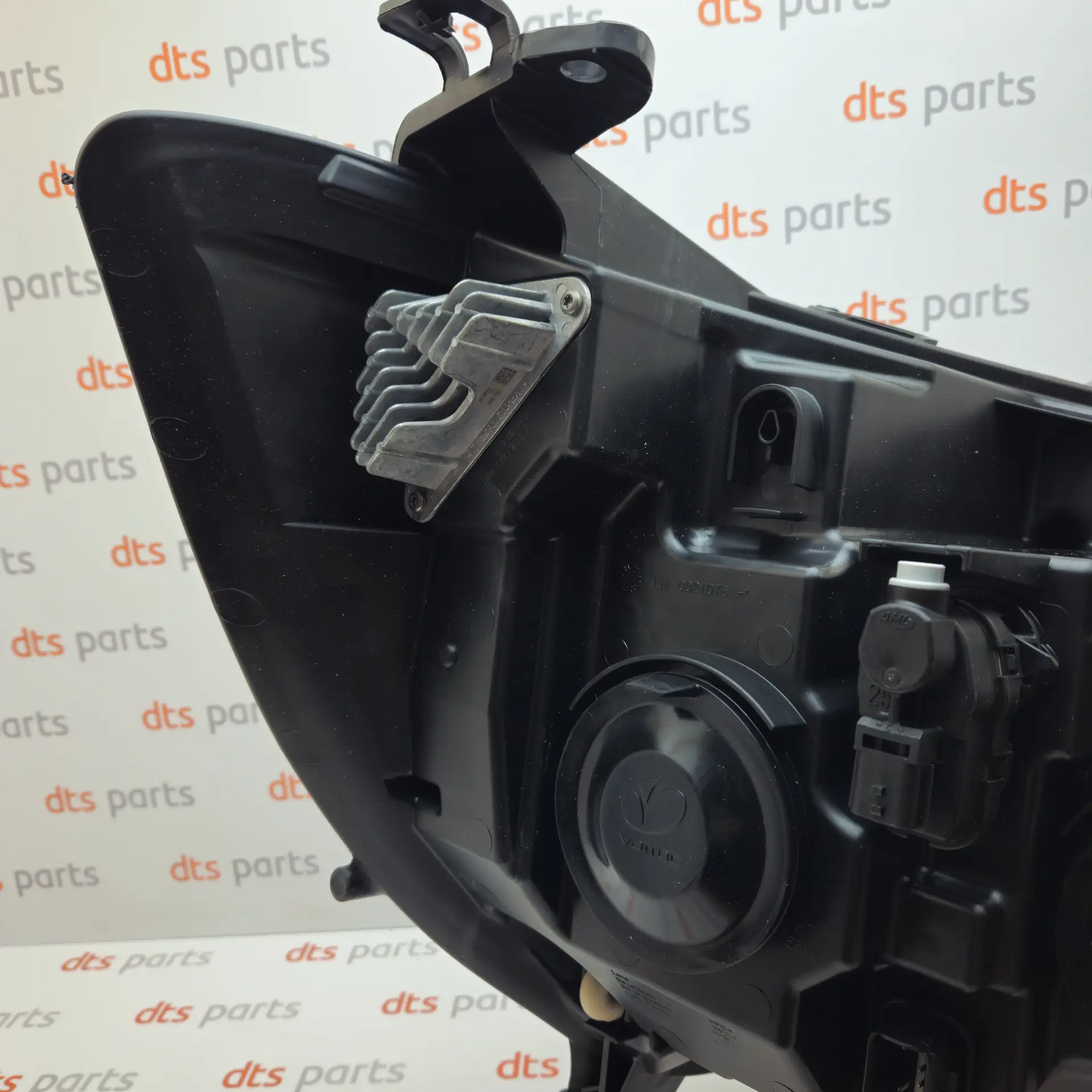 OEM Renault 260607867R – Front left headlight