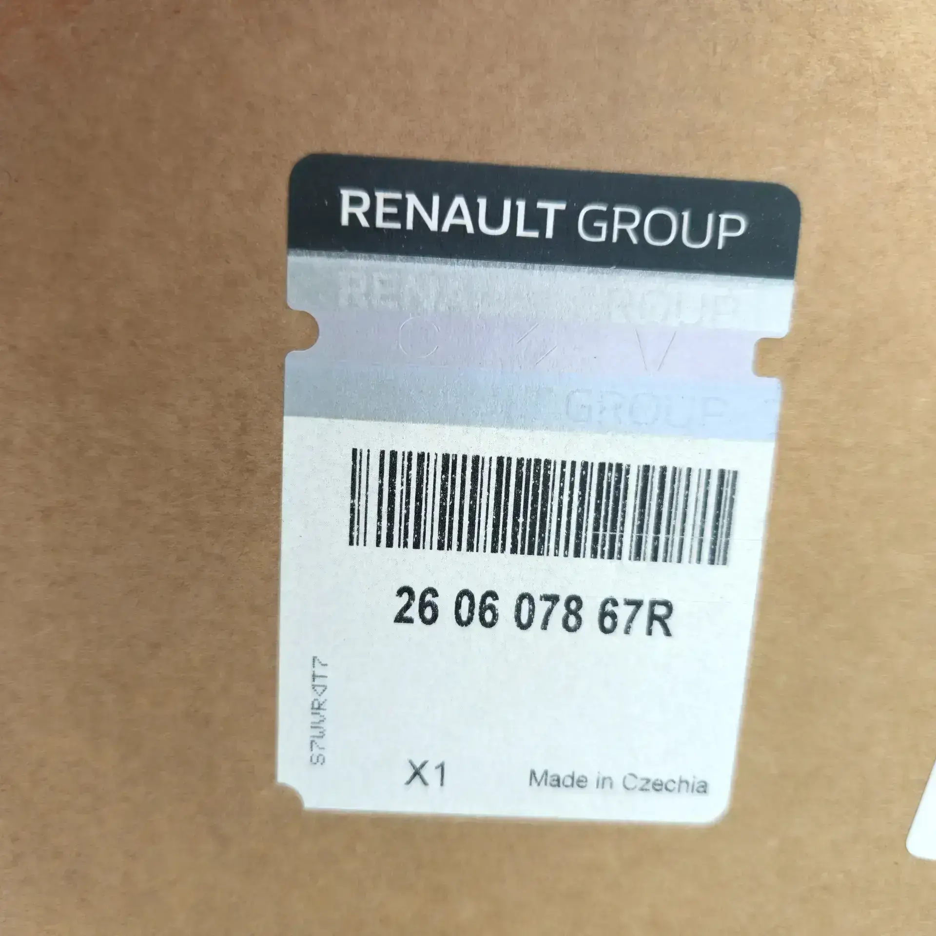 OEM Renault 260607867R – Front left headlight