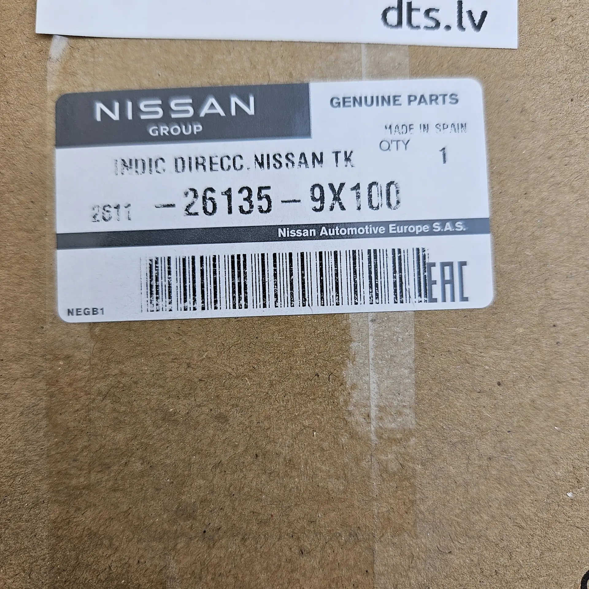 OEM Nissan 261359X100 – Front left turn signal indicator light lamp assembly