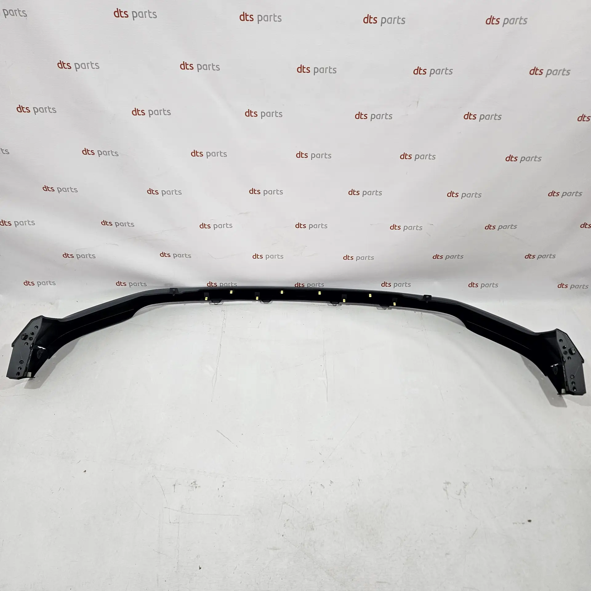 OEM Ford 2648936 – Front bumper lower moulding