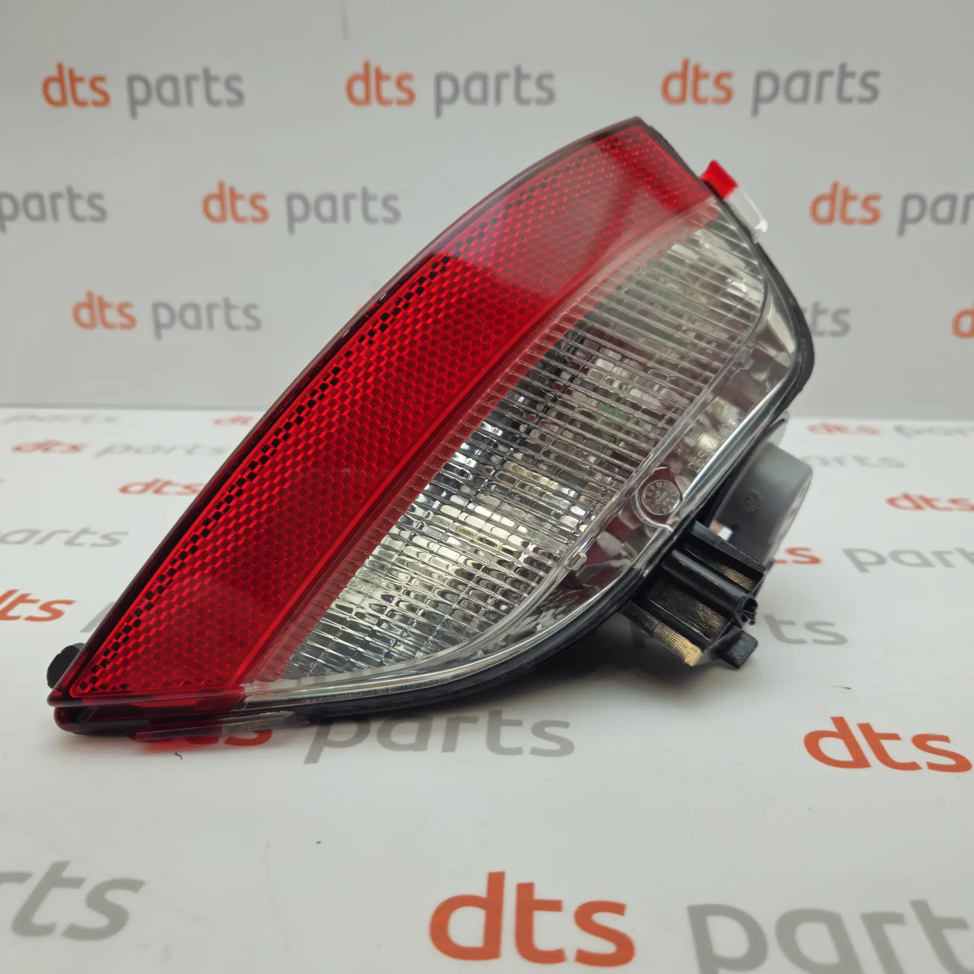 OEM Renault 265545106R – Rear reverse light