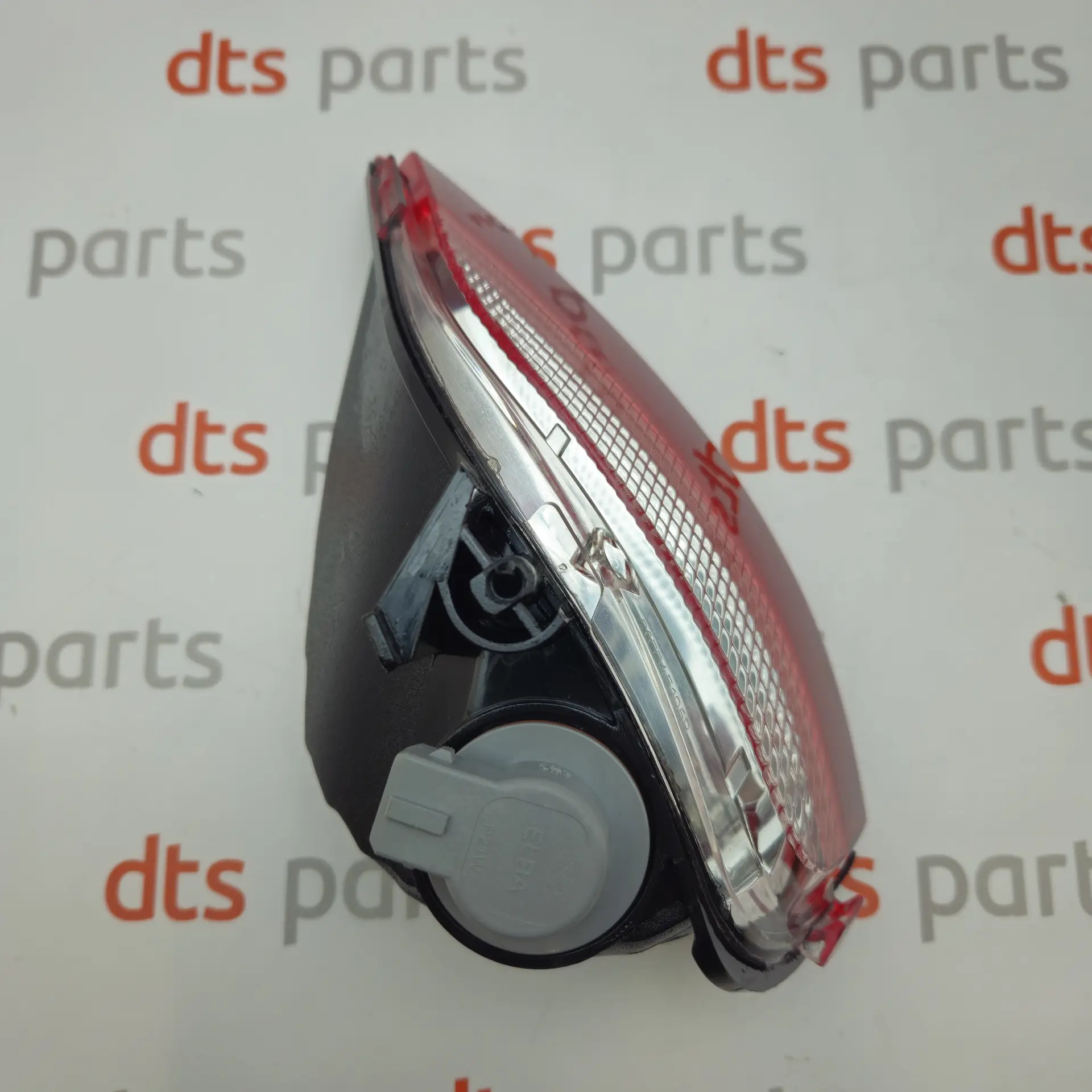 OEM Renault 265545106R – Rear reverse light