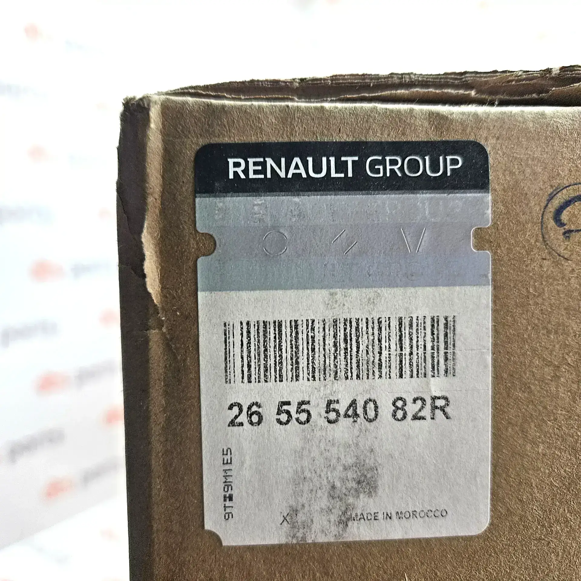 OEM Renault 265554082R – Left tail light