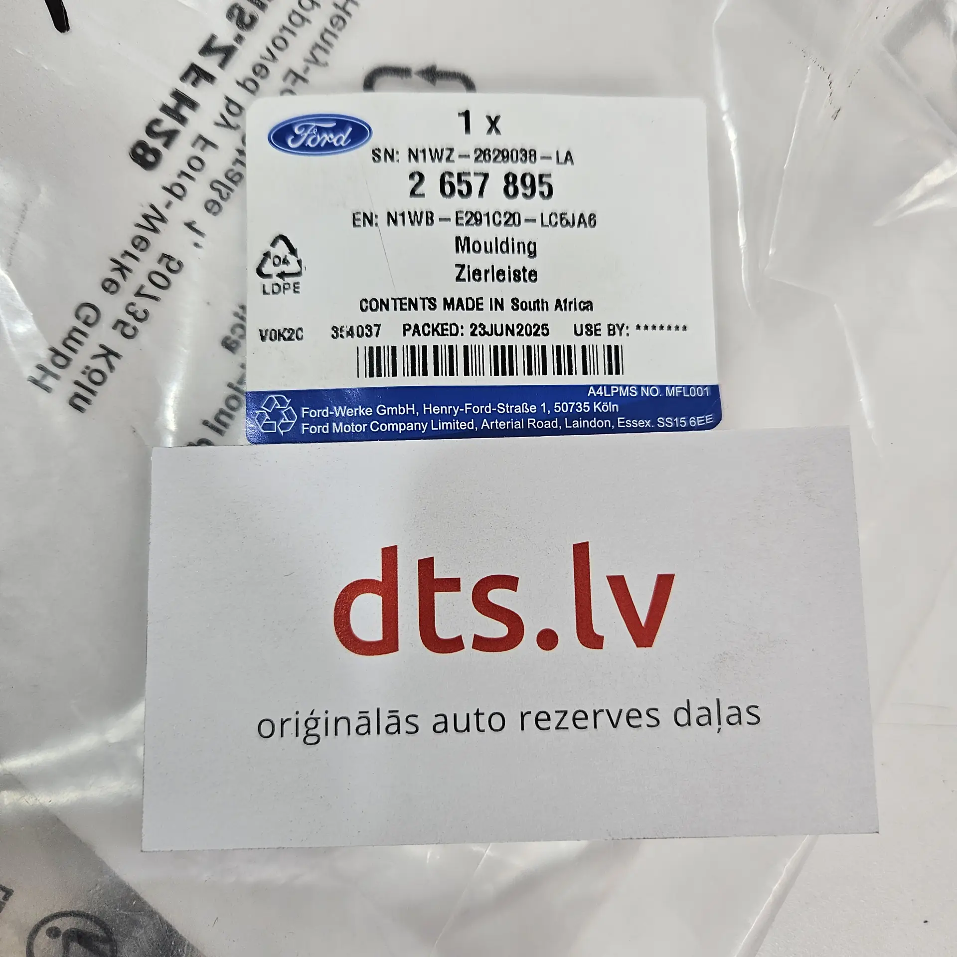 OEM Ford 2657895 – Bodysite right moulding
