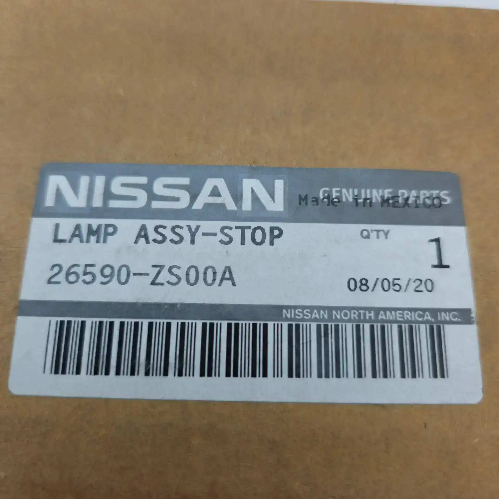 OEM Nissan/Infiniti 26590ZS00A – Rear additional stop light