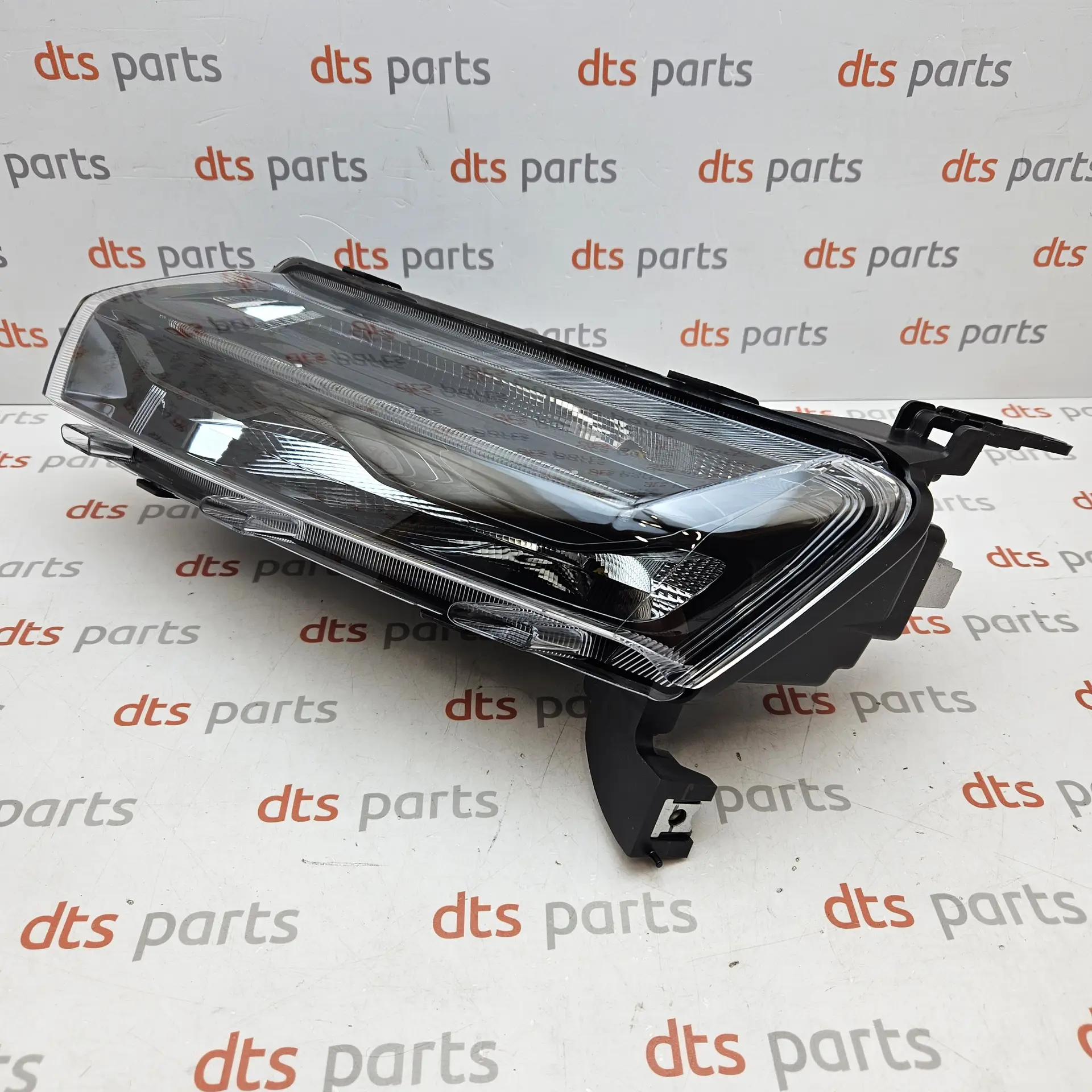 RENAULT 266052417R