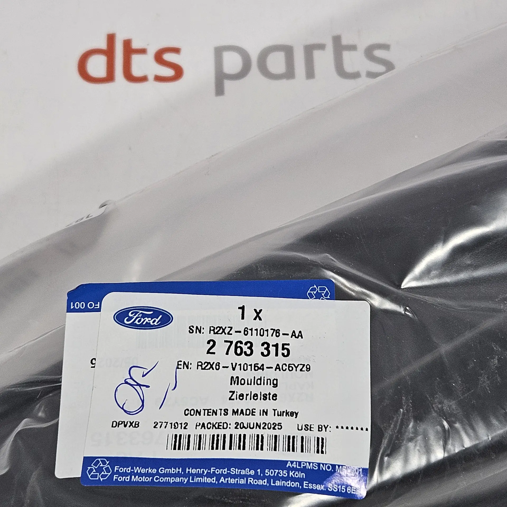 OEM Ford 2763315 – Side rail moulding
