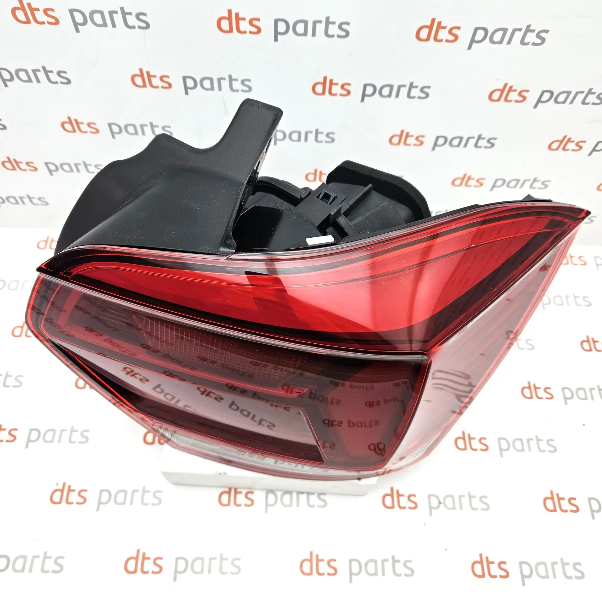 OEM VAG 2G0945096B – Rear tail light, right