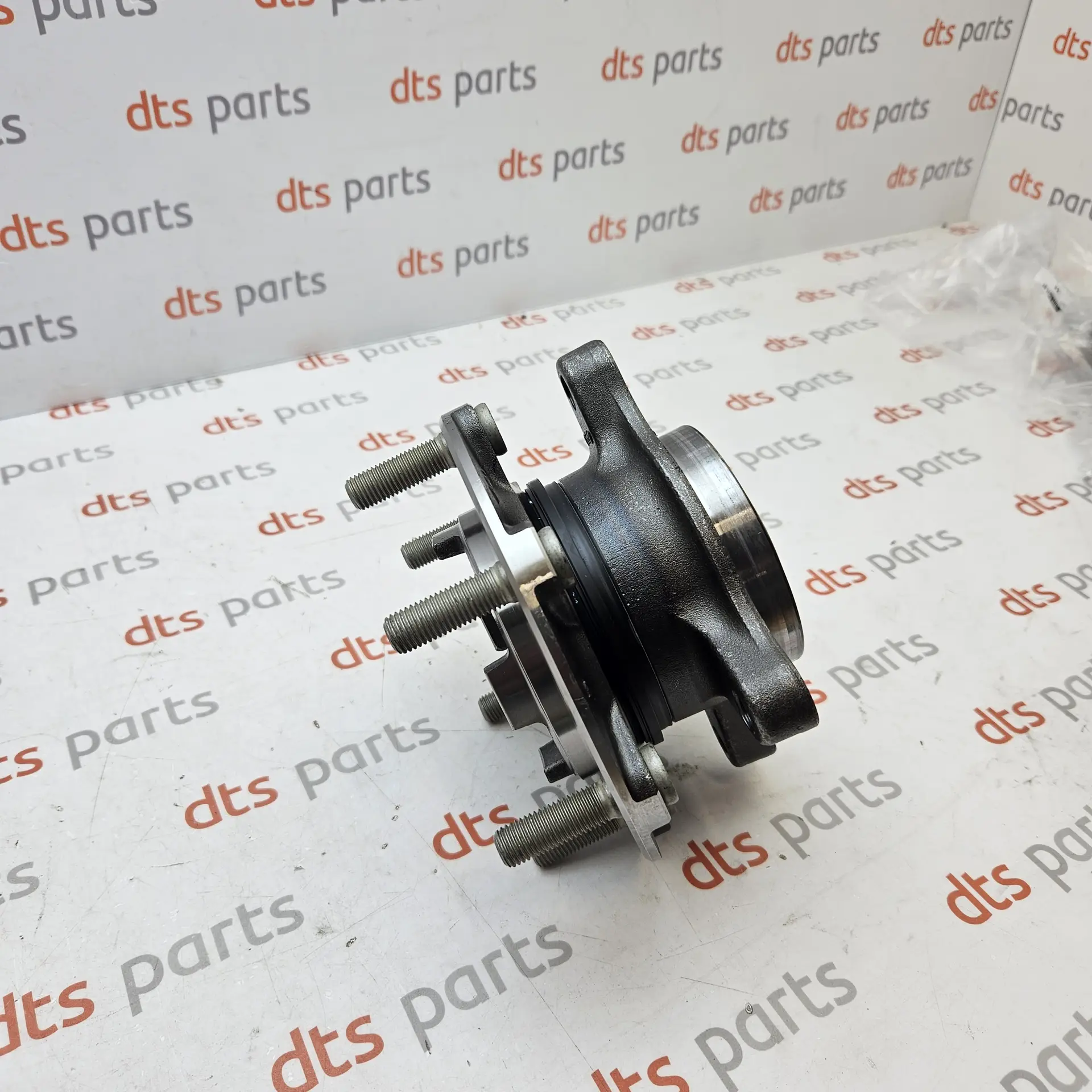 OEM Volkswagen 2HJ407621B – Wheel hub and bearing assembly