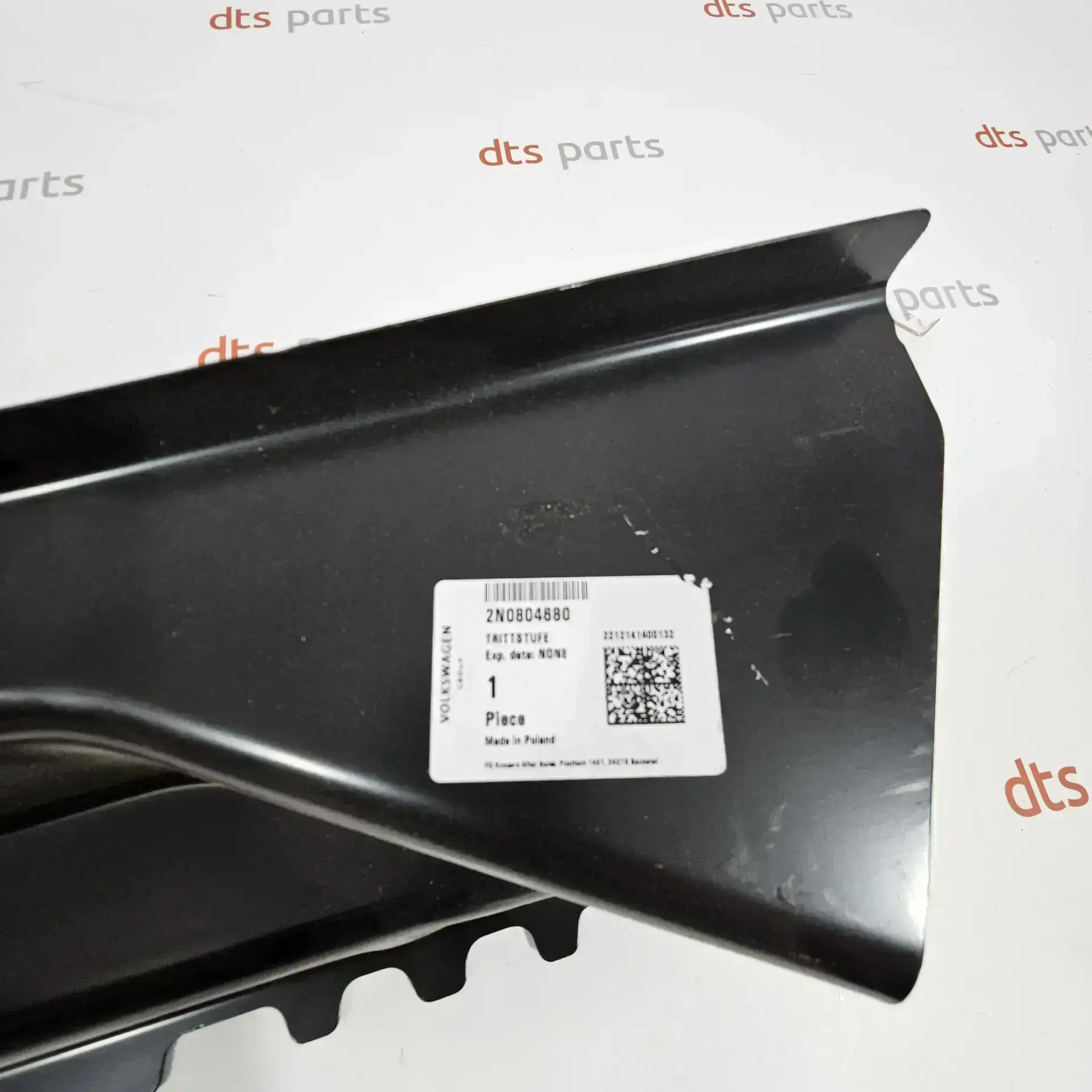 OEM VAG 2N0804680 – Right side step treshold