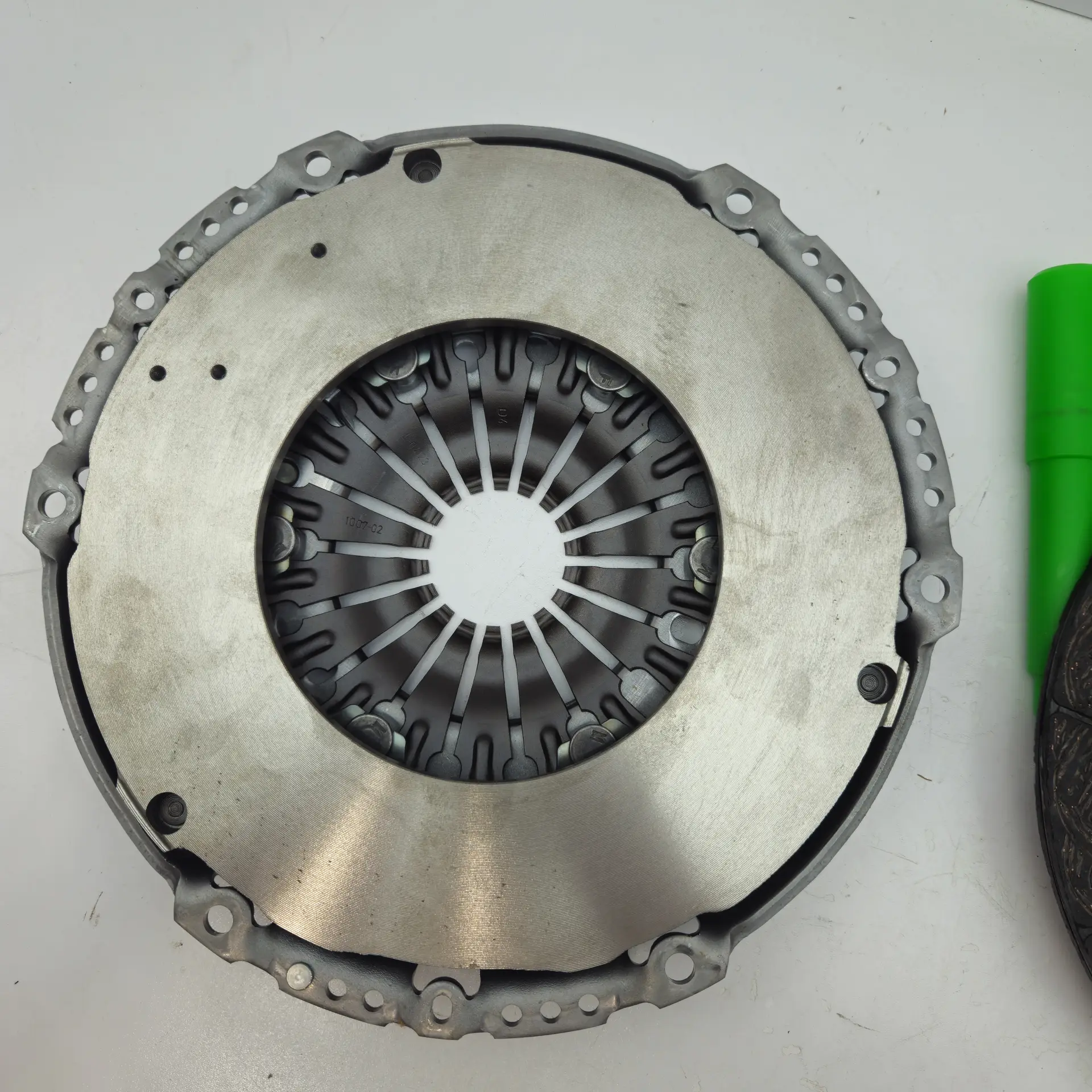 OEM Renault 302059977R – Clutch kit