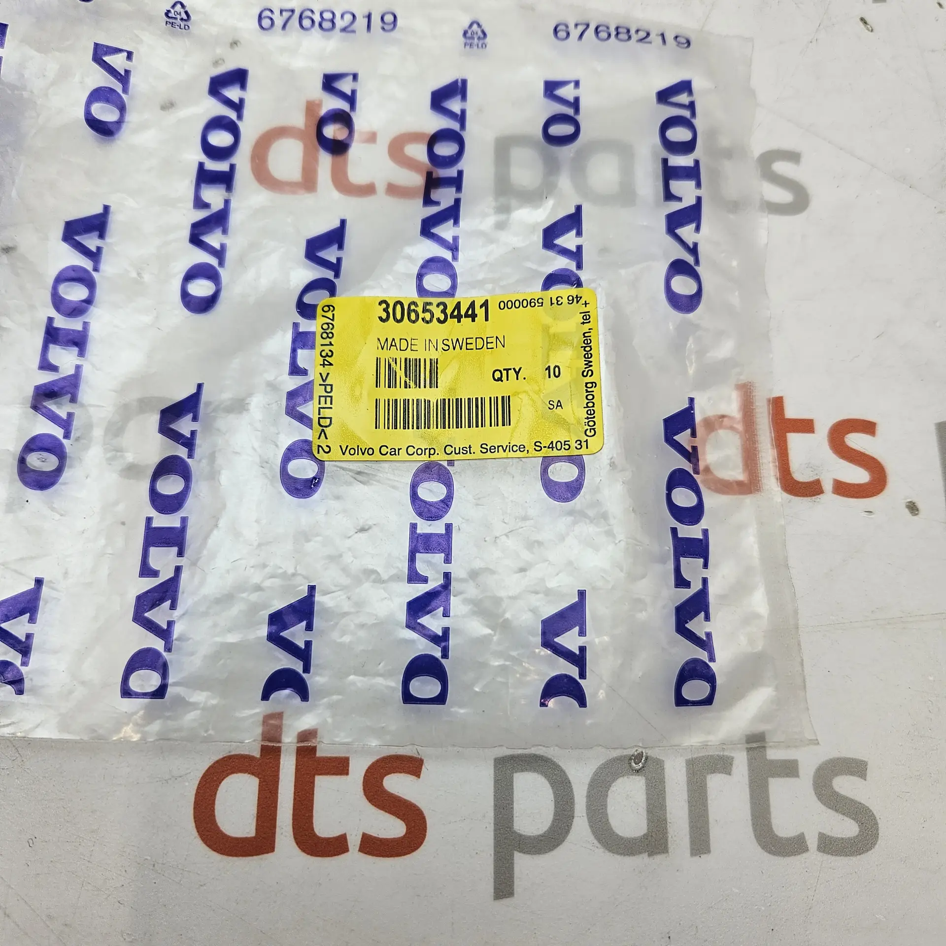 OEM Volvo 30653441 – Windshield A-pillar retainer clip