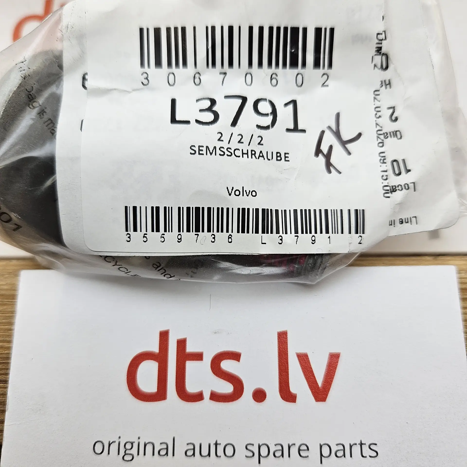 OEM Volvo 30670602 – Wheel hub drive axle assembly retaining stretch bolt
