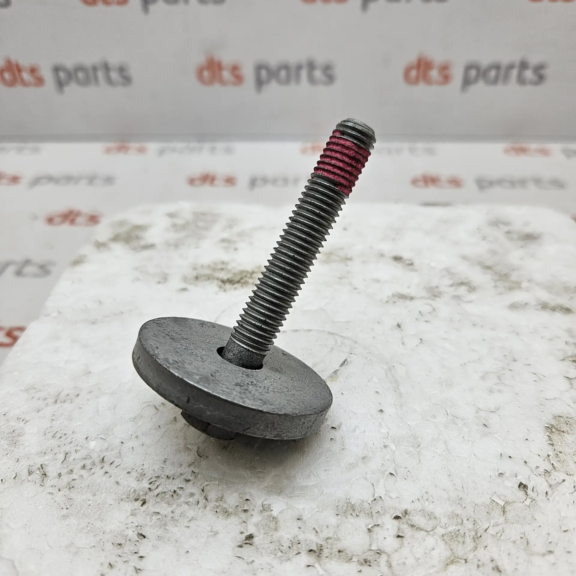 OEM Volvo 30670602 – Wheel hub drive axle assembly retaining stretch bolt