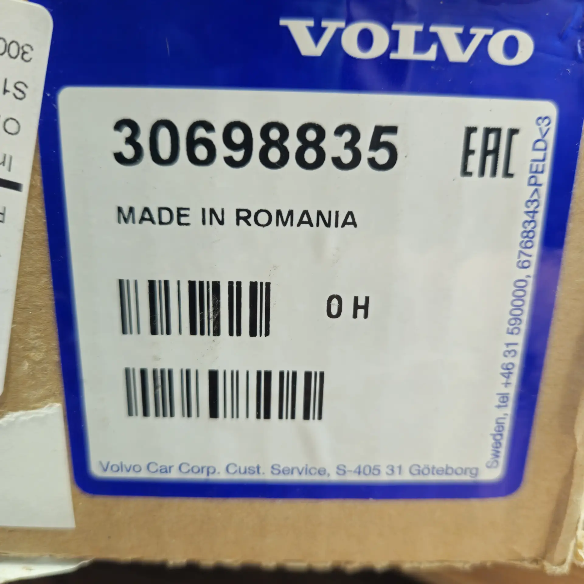 OEM Volvo 30698835 – Halogen front headlight assembly