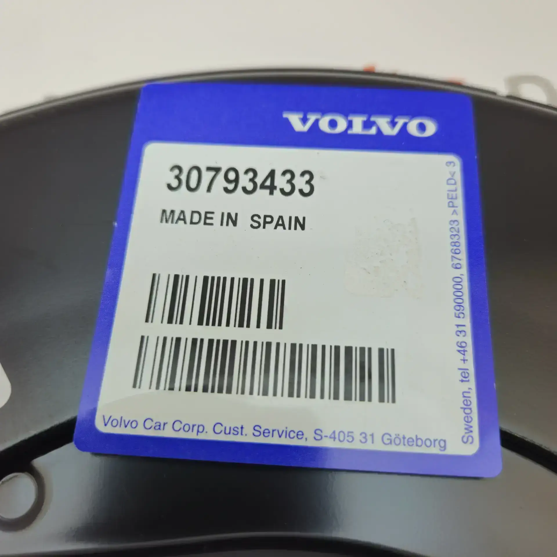 OEM Volvo 30793433 – Rear left brake dust shield