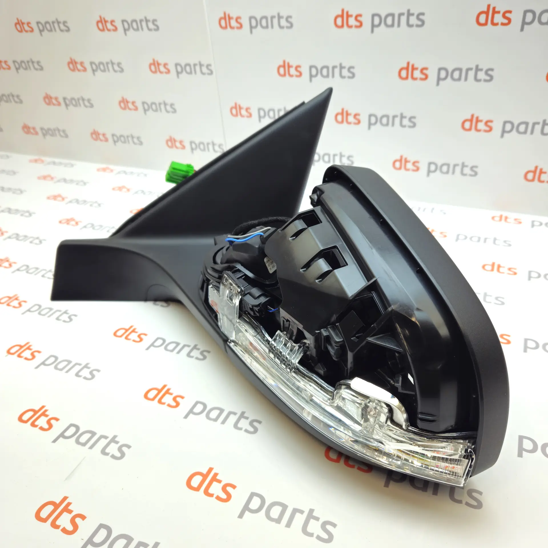 OEM Volvo 31298913 – Left rear view mirror housing