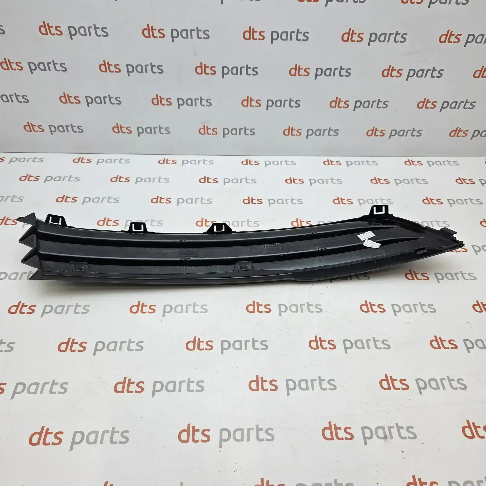 OEM Volvo 31323800 – Left bumper grille LH