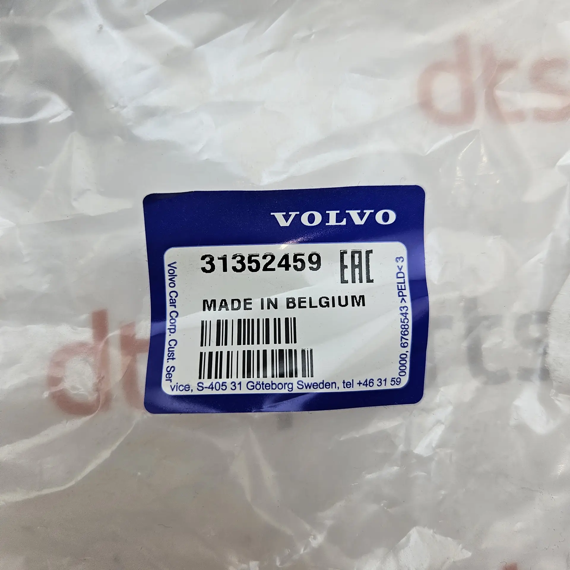 OEM Volvo 31352459 – Front right bumper moulding