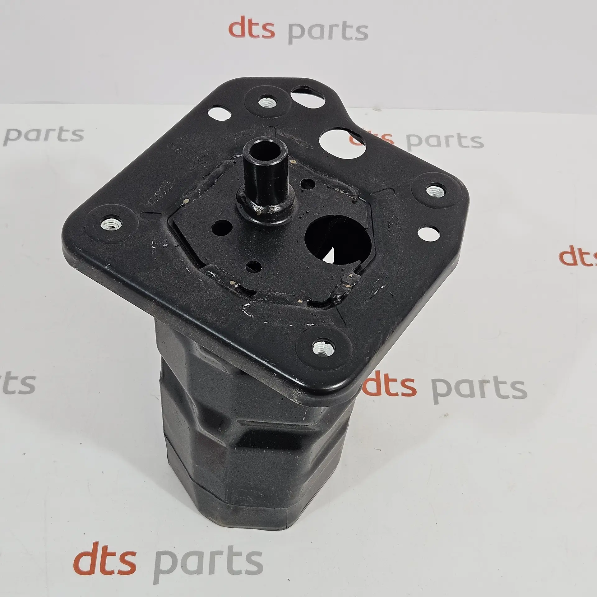 OEM Volvo 31353136 – Bumper reinforcement