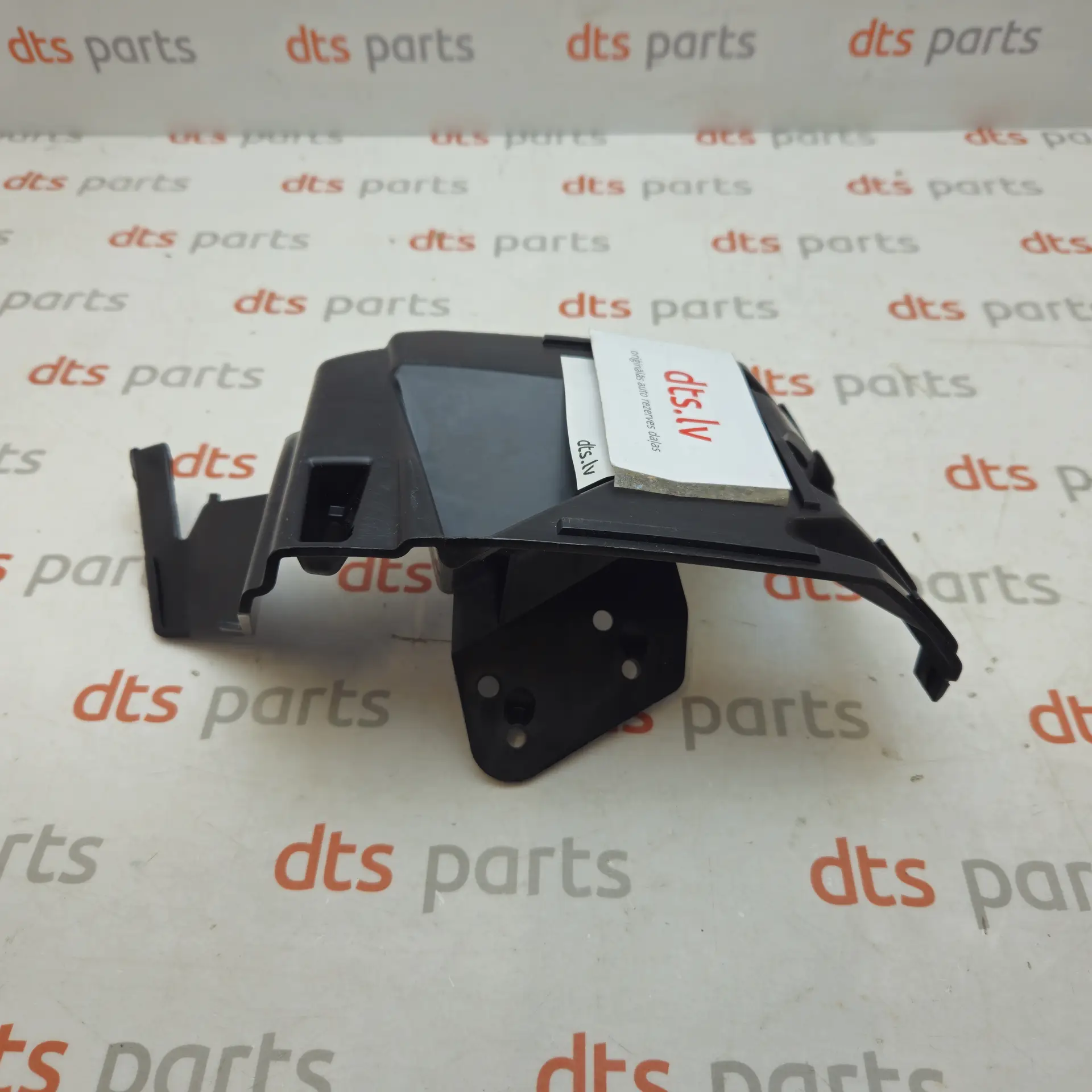 OEM Volvo 31353470 – Front left inner bumper mounting bracket