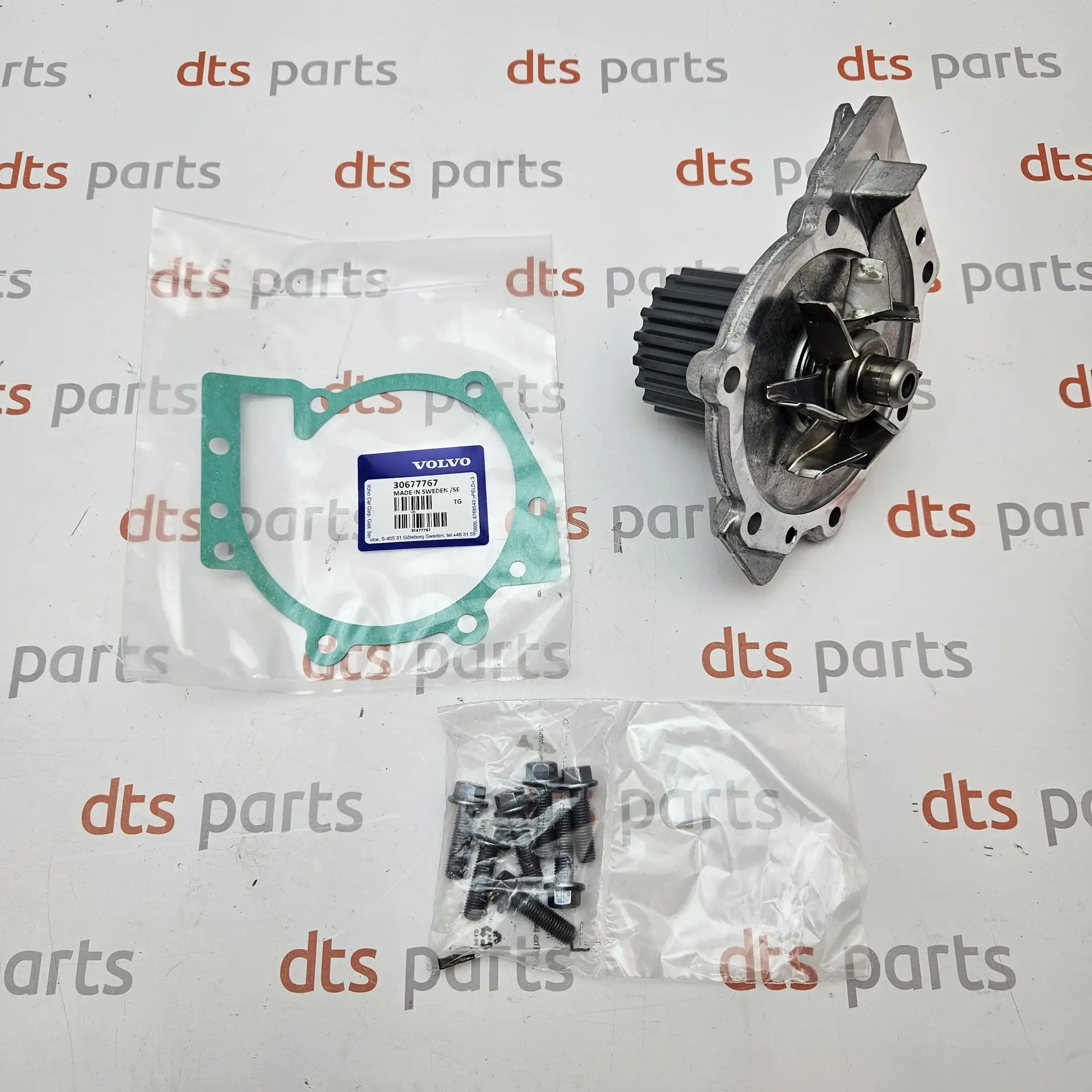 OEM Volvo 31368179 – Engine coolant water pump assembly with gasket & mounting hardware