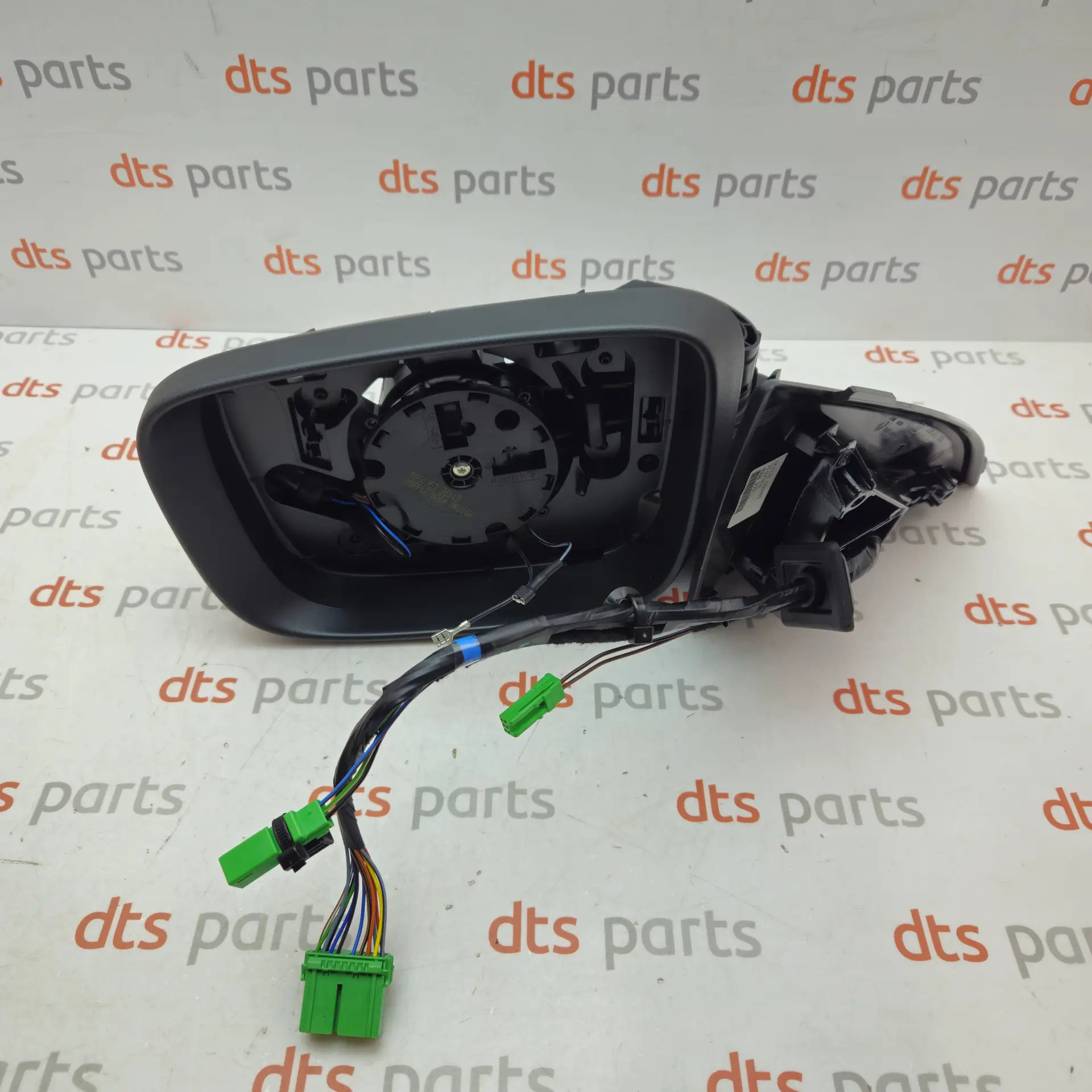 OEM Volvo 31385258 – Left front electric wing mirror assembly