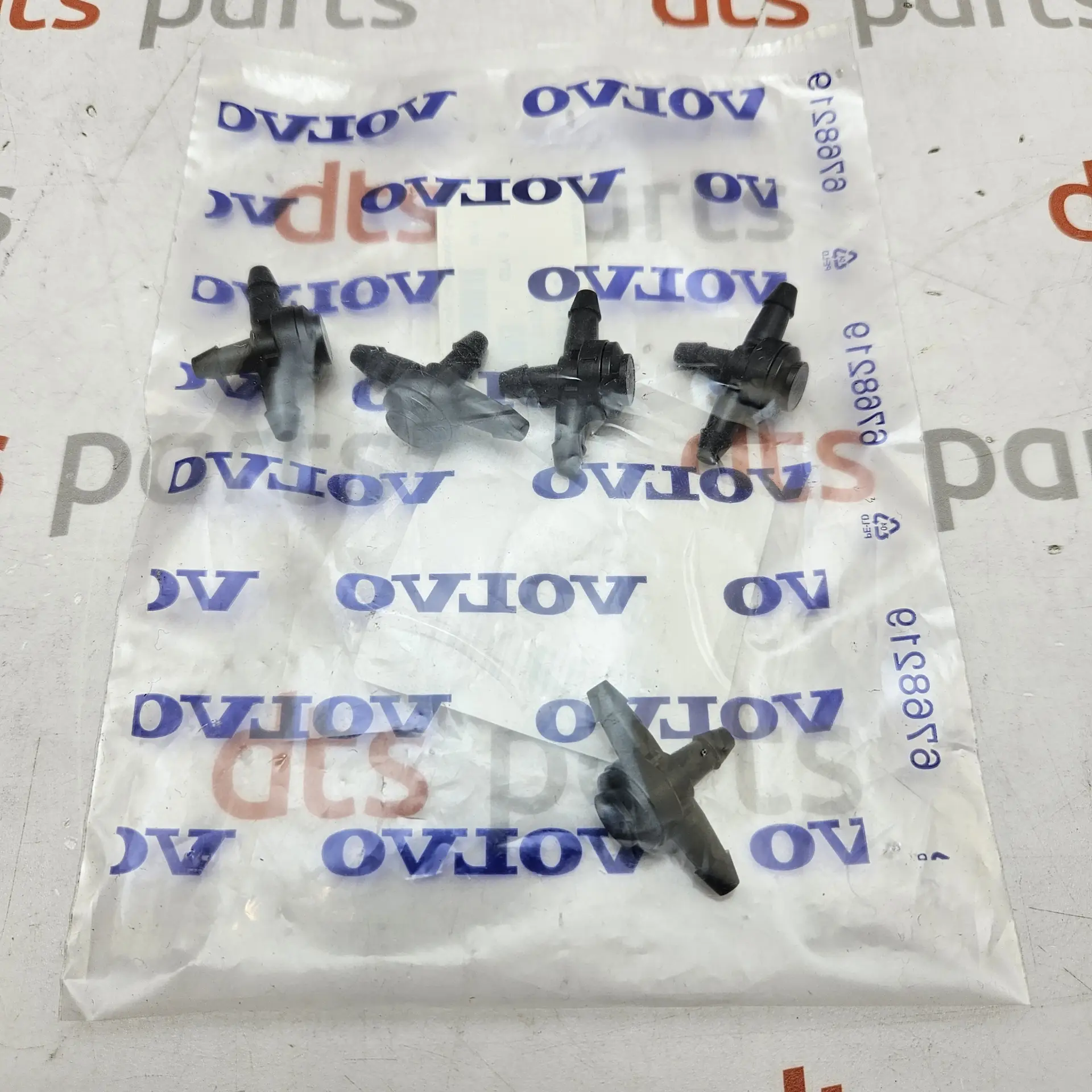 OEM Volvo 31391513 – Windshield washer fluid line 3-way T-junction connector check valve